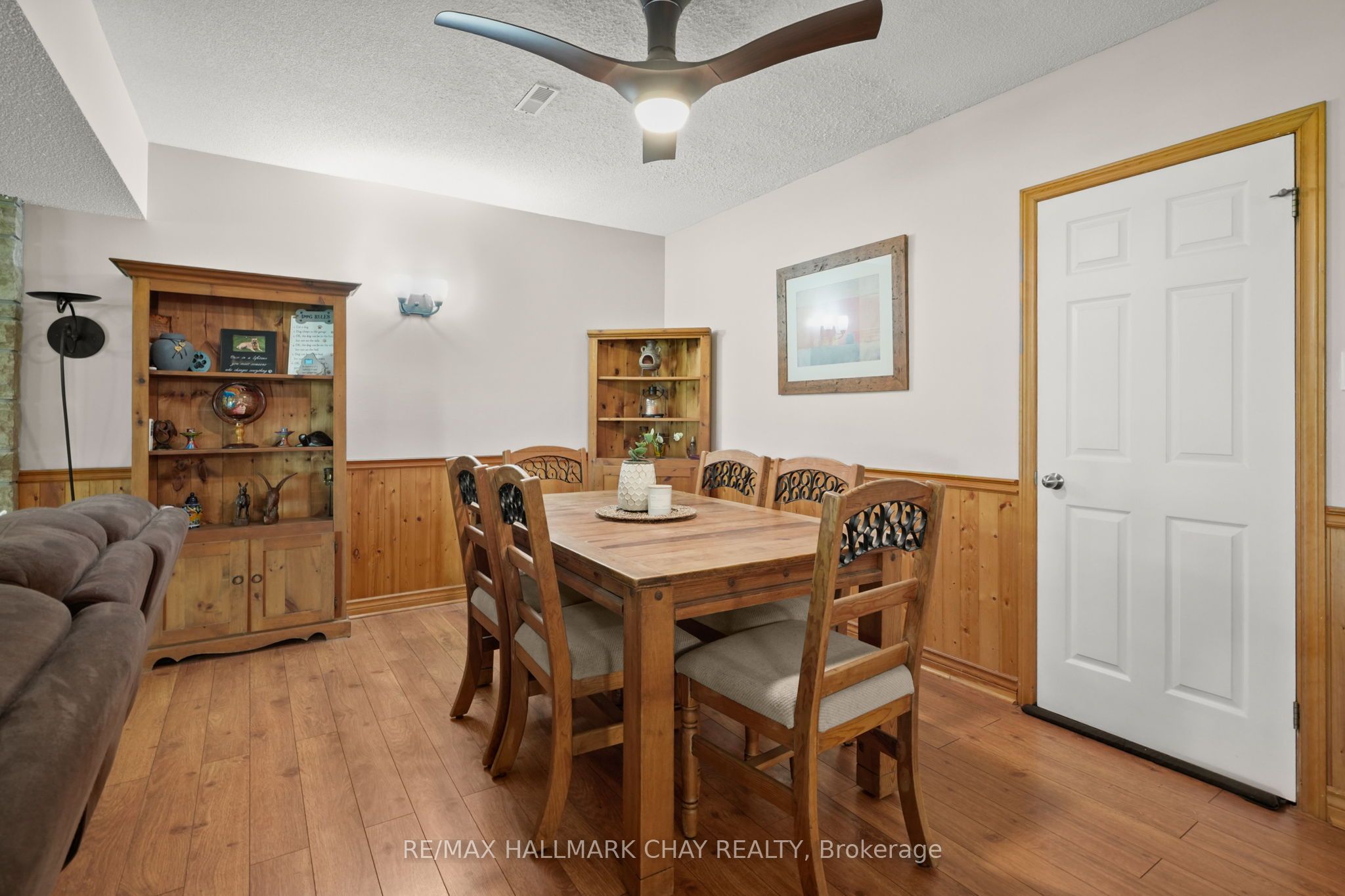 877065 Fifth Line Property Photo 26