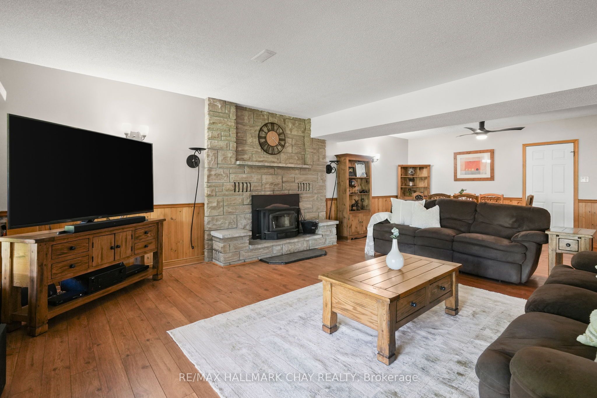 877065 Fifth Line Property Photo 27