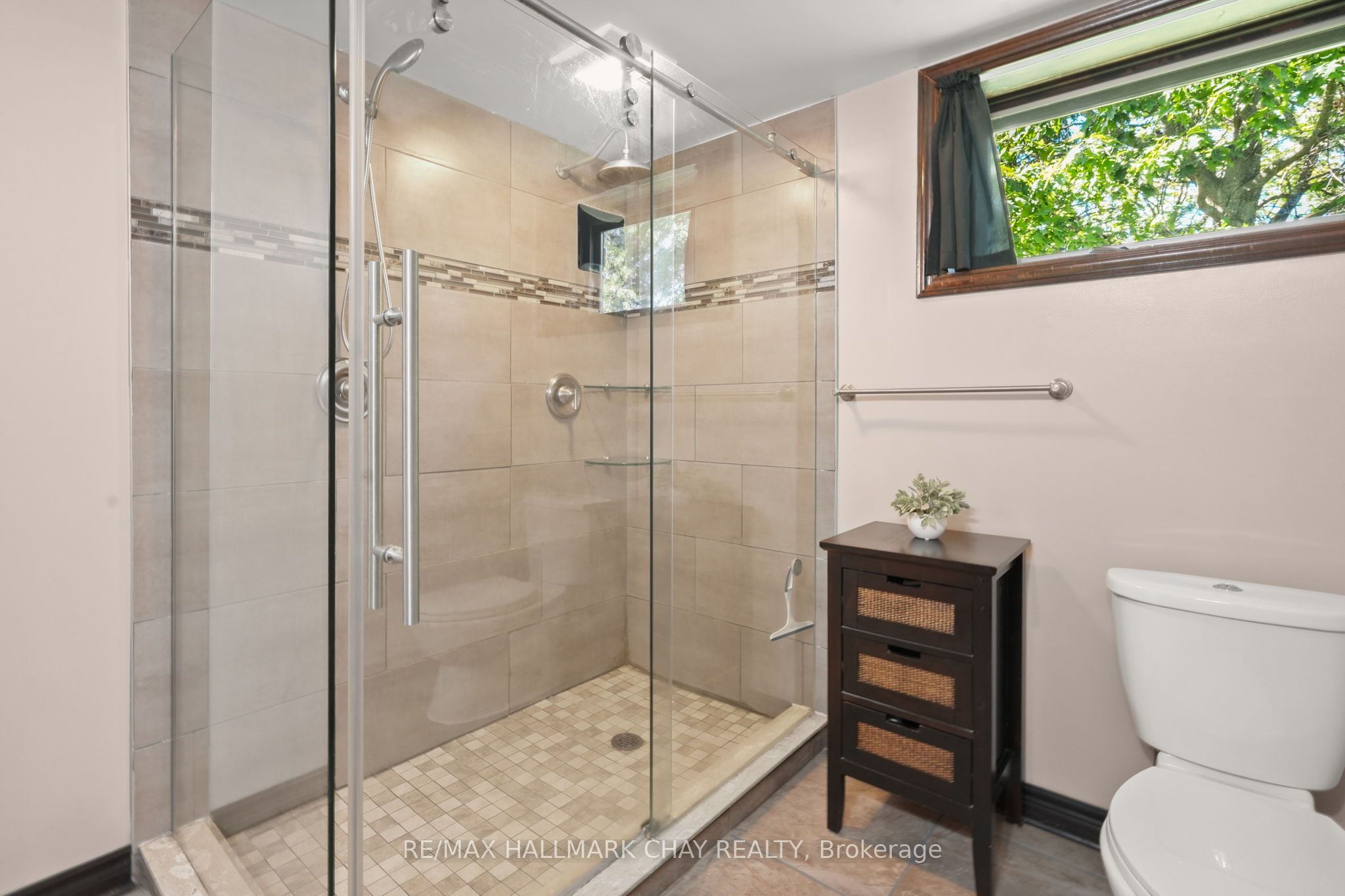 877065 Fifth Line Property Photo 35