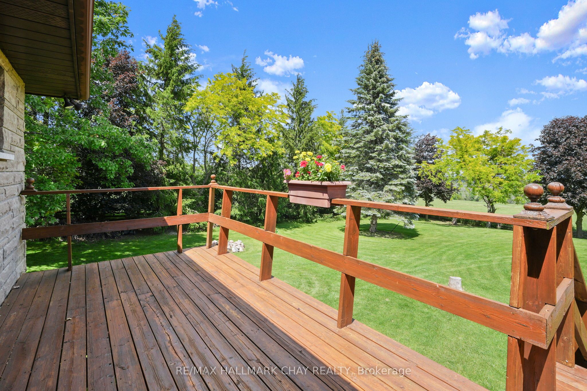877065 Fifth Line Property Photo 37