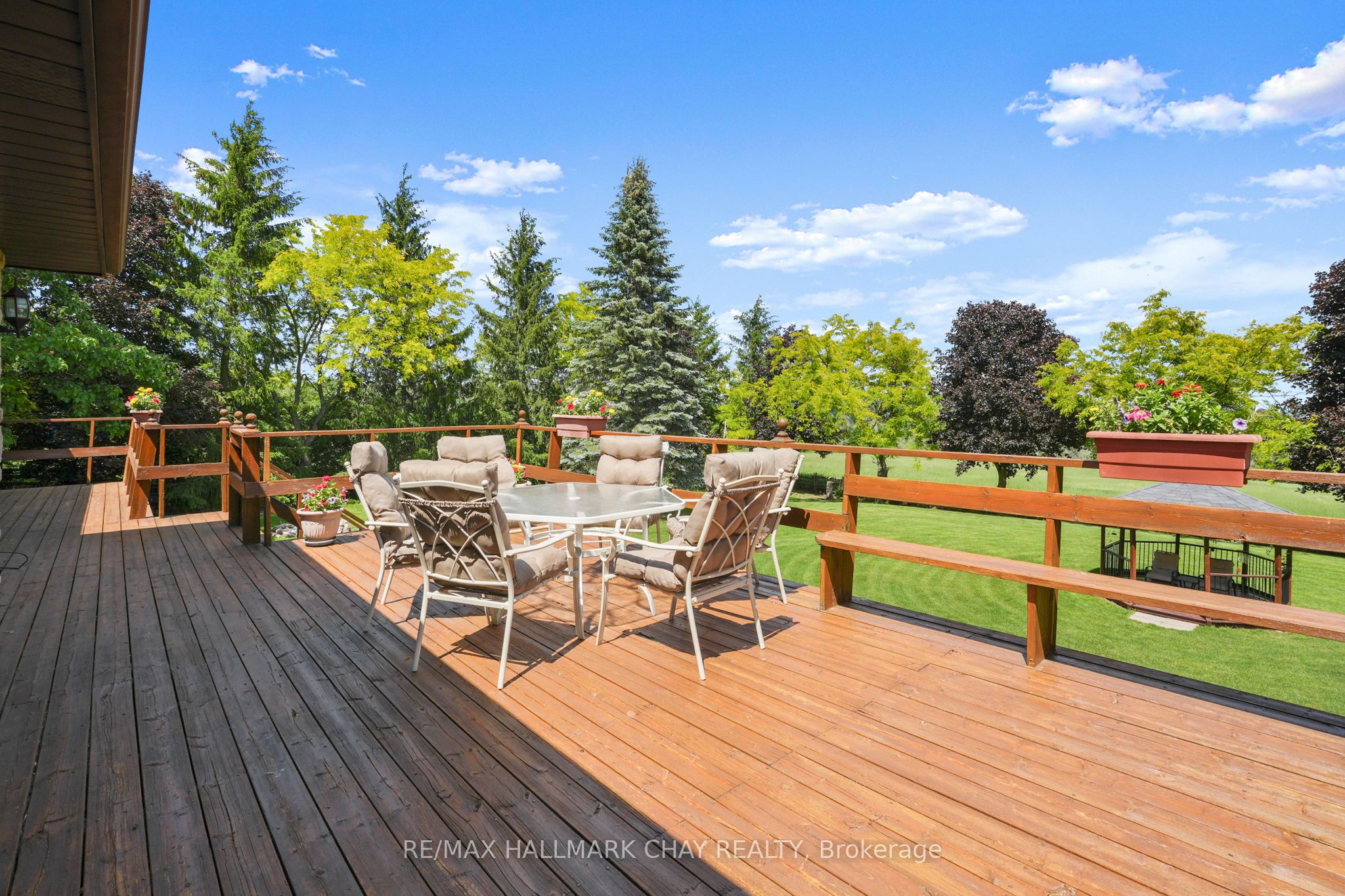 877065 Fifth Line Property Photo 38