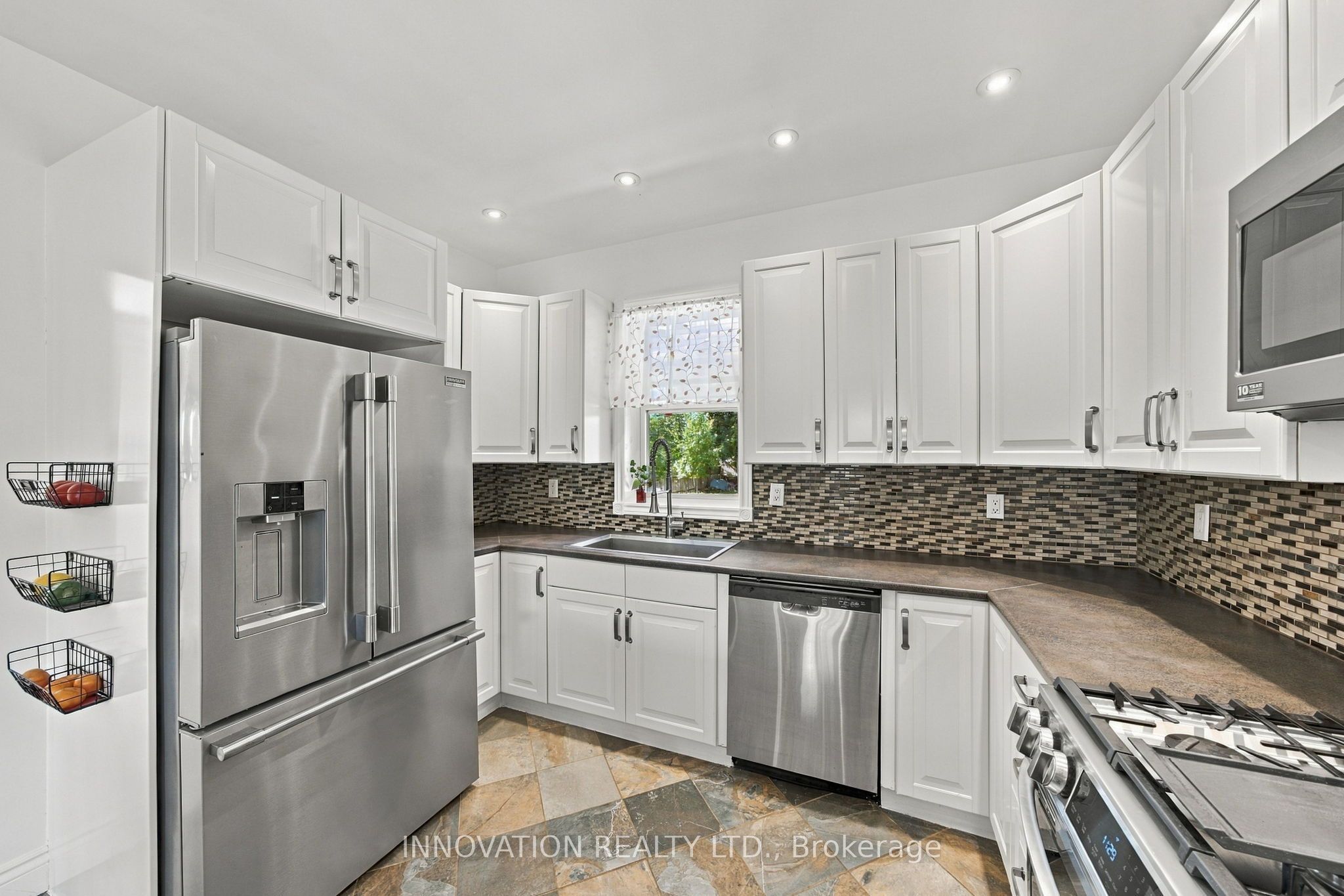 101 Mary Street Property Photo 14