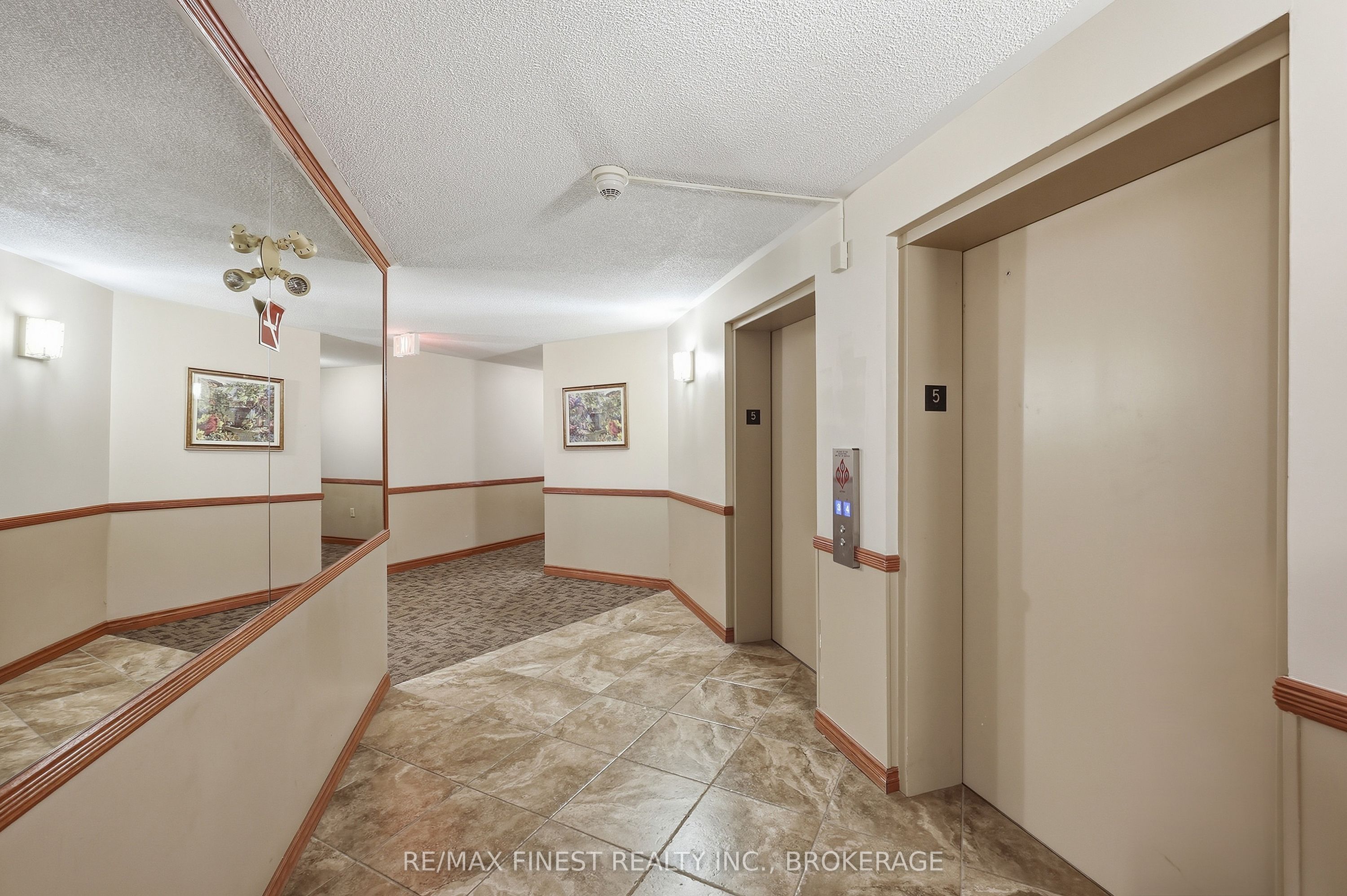 675 Davis Drive 504 Property Photo 8