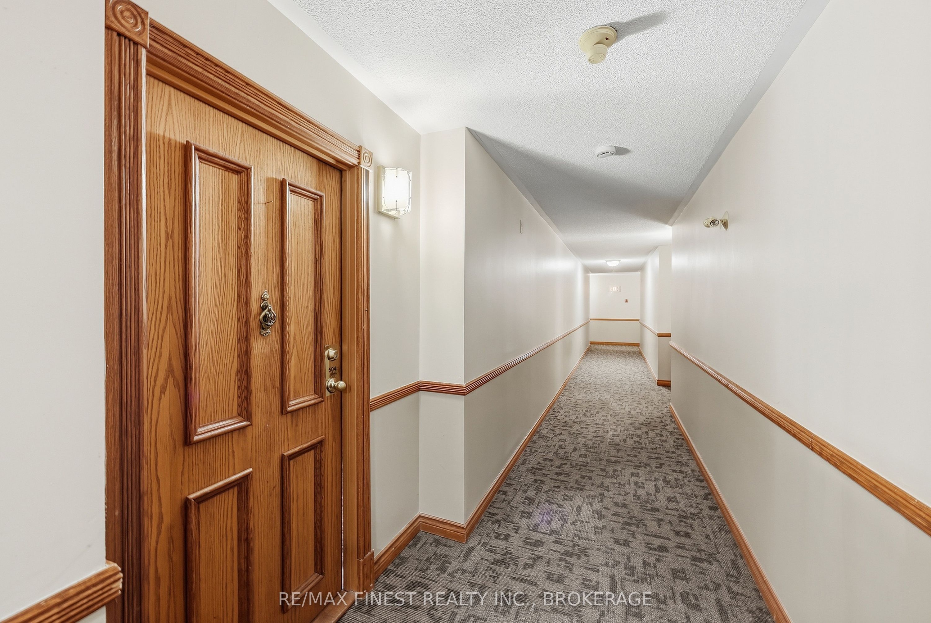 675 Davis Drive 504 Property Photo 9