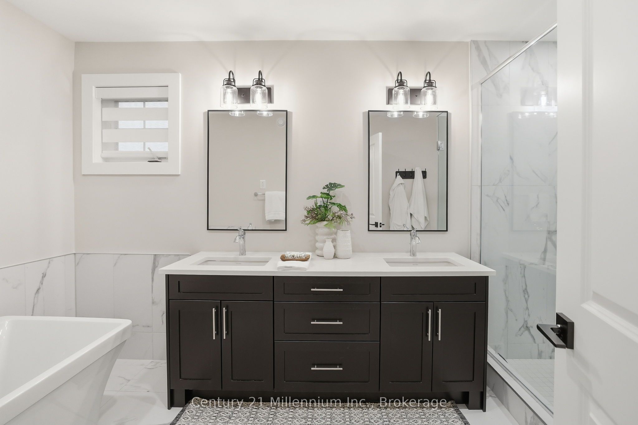 131 Courtland Street Property Photo 25