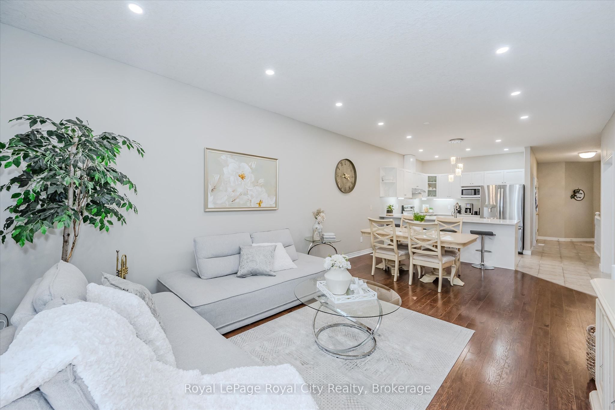 291 Bamford Drive Property Photo 12