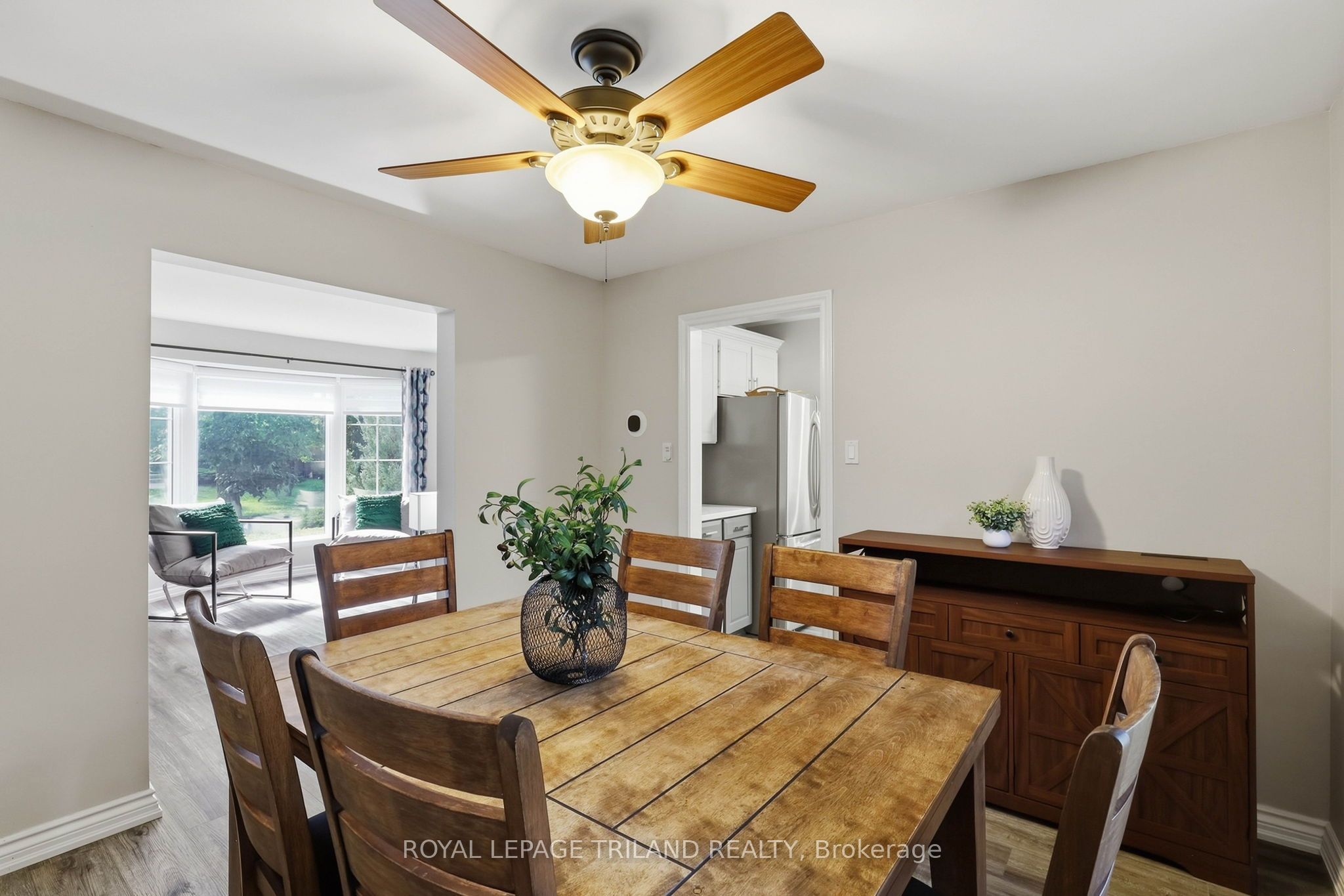 32 Hunter Woods Crescent Property Photo 10