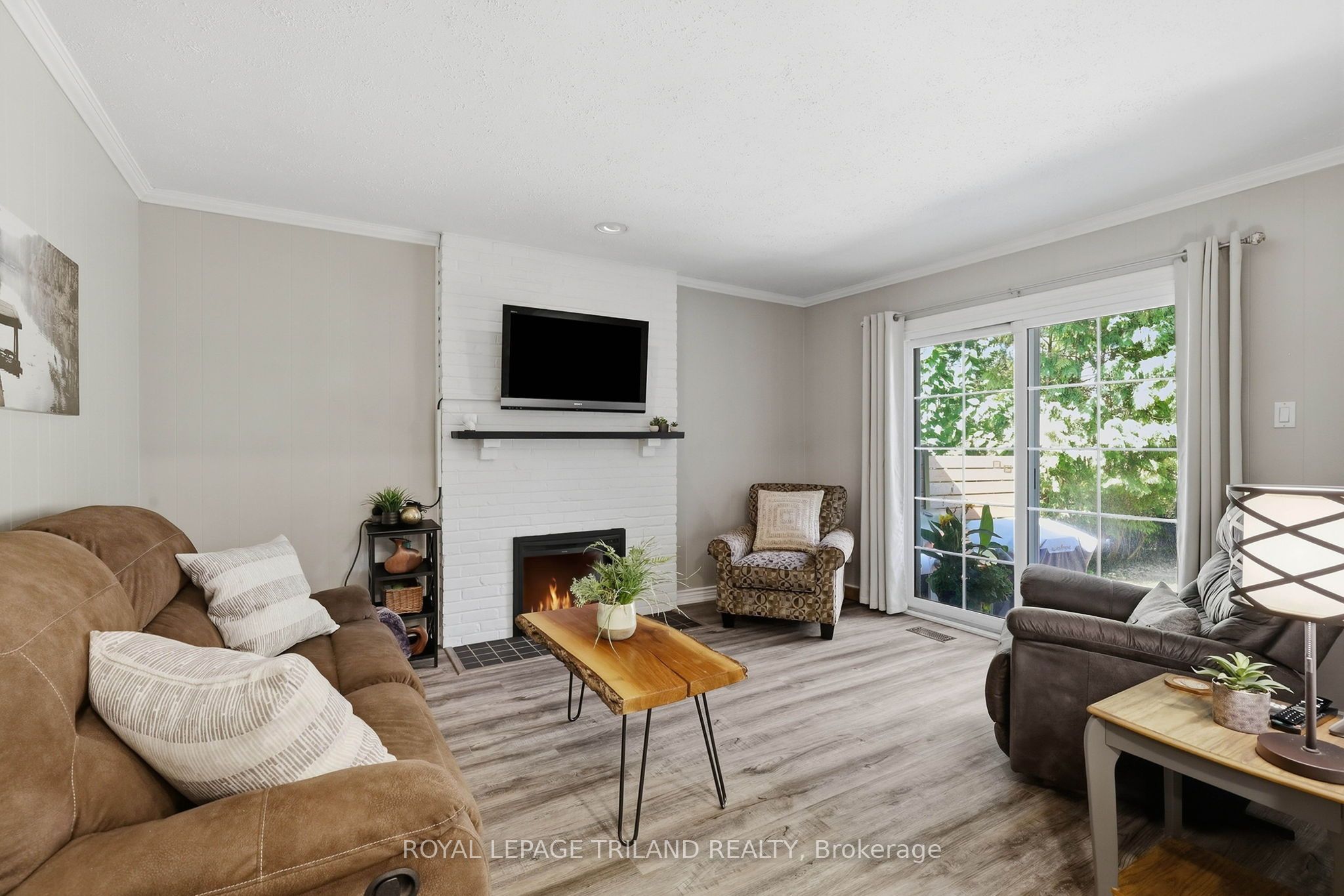 32 Hunter Woods Crescent Property Photo 19