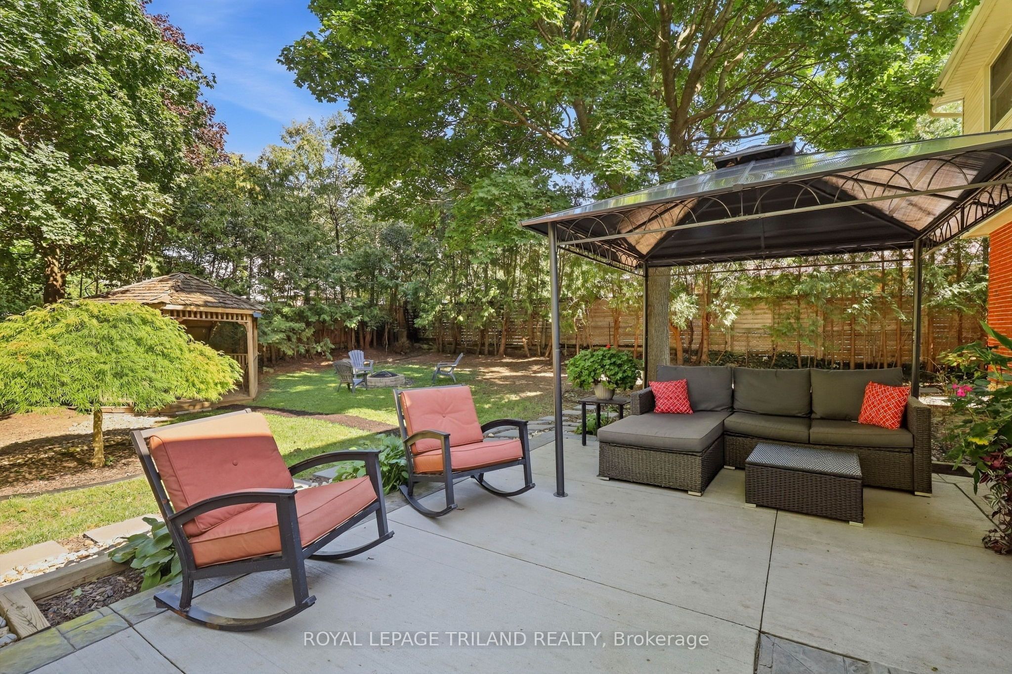32 Hunter Woods Crescent Property Photo 34