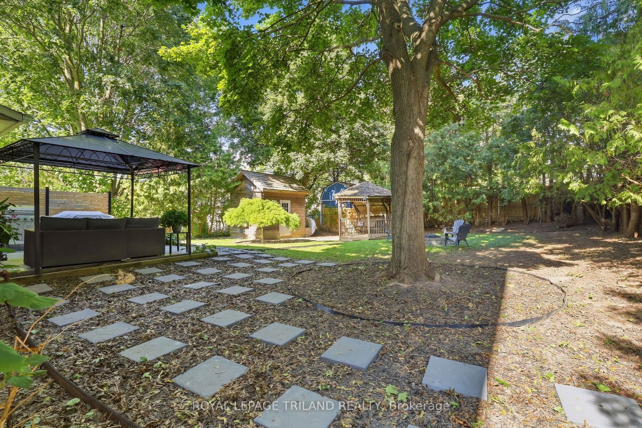 32 Hunter Woods Crescent Property Photo 40