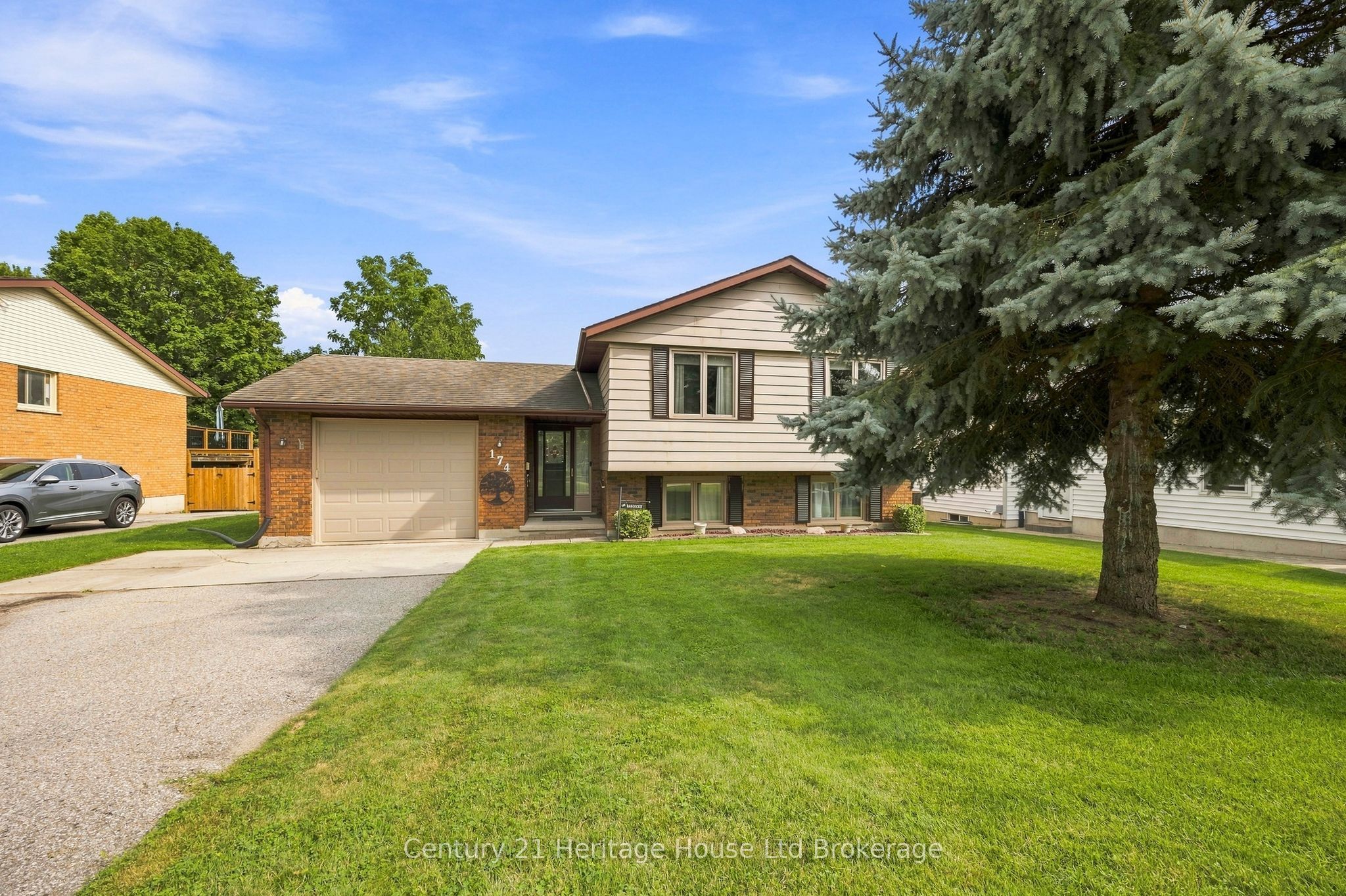 174 Metcalfe Street Property Photo 1