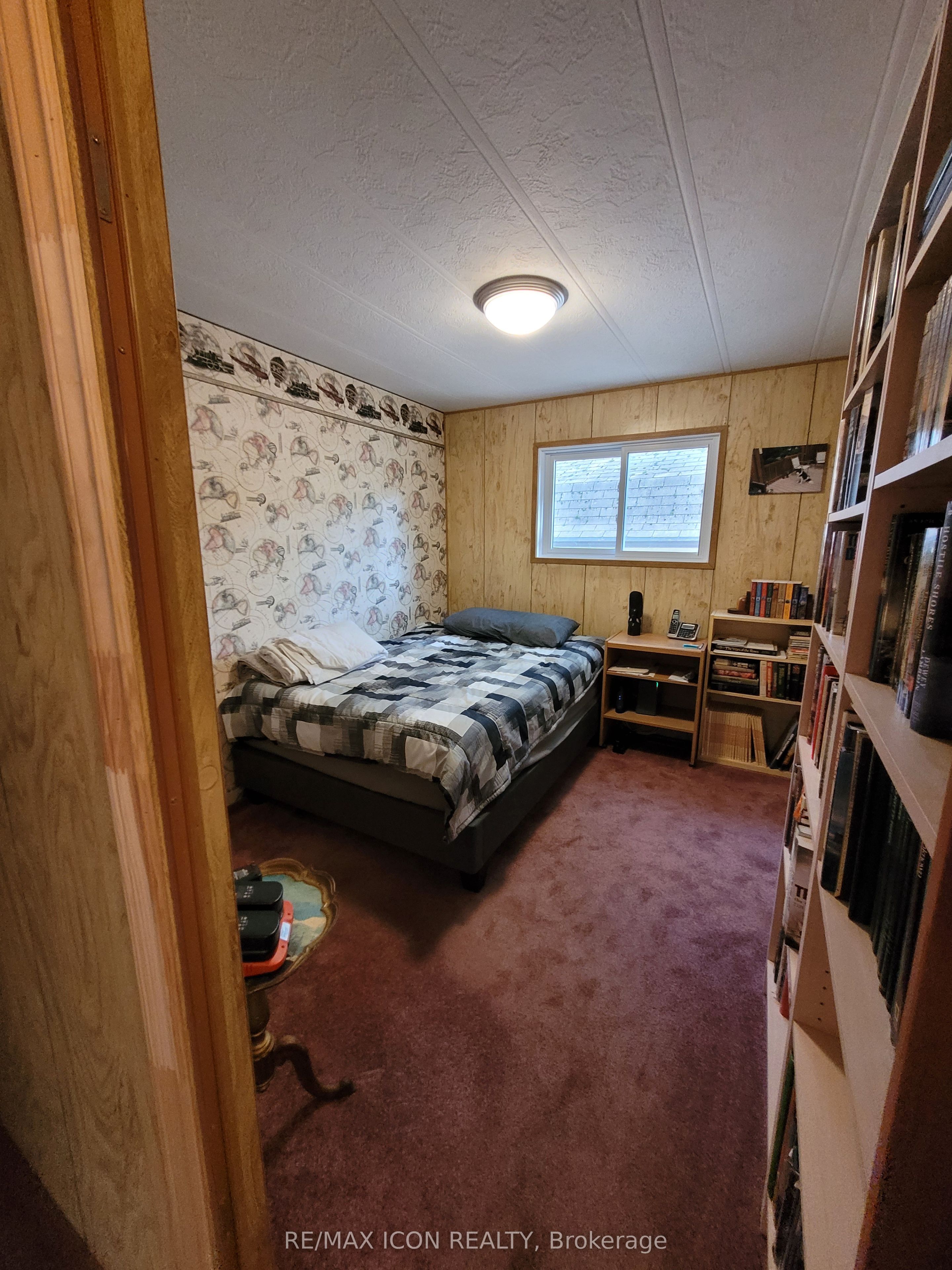 9839 Lakeshore Road 5 Property Photo 10