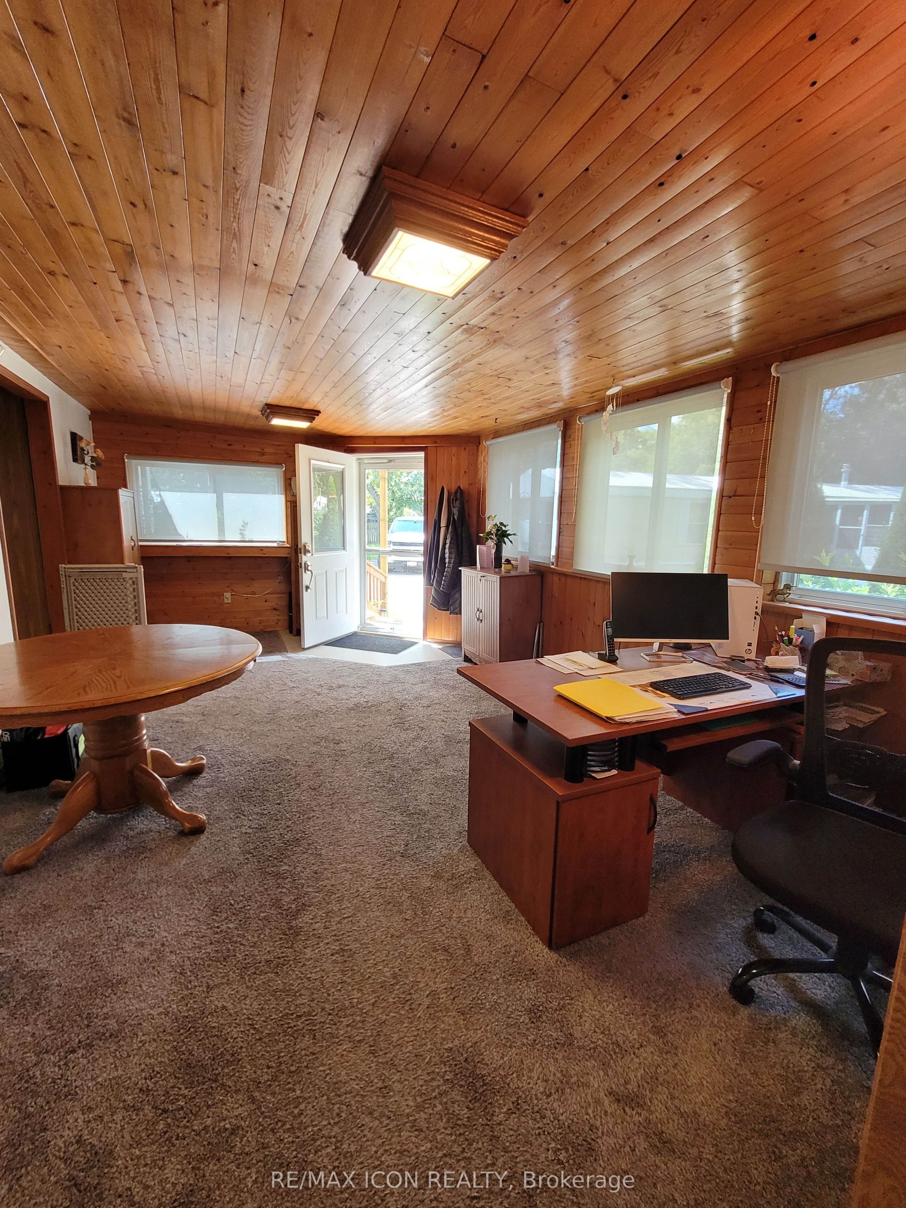9839 Lakeshore Road 5 Property Photo 12