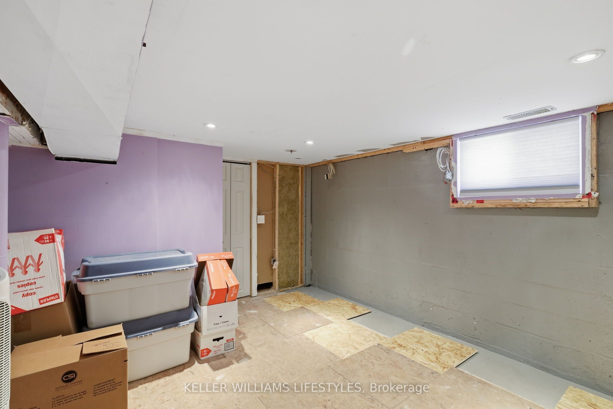 118 Emery Street W Property Photo 25