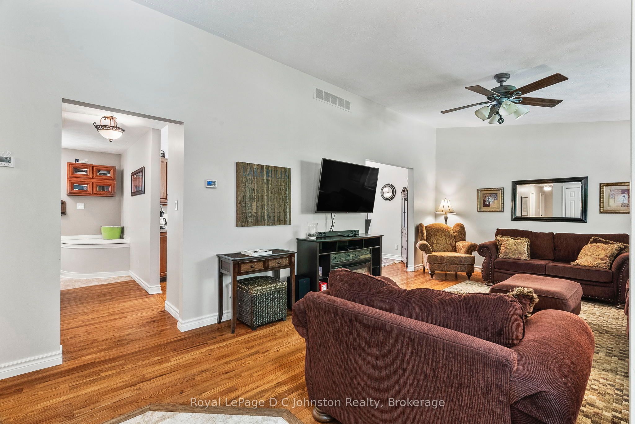 10 Mitchell Lane Property Photo 17