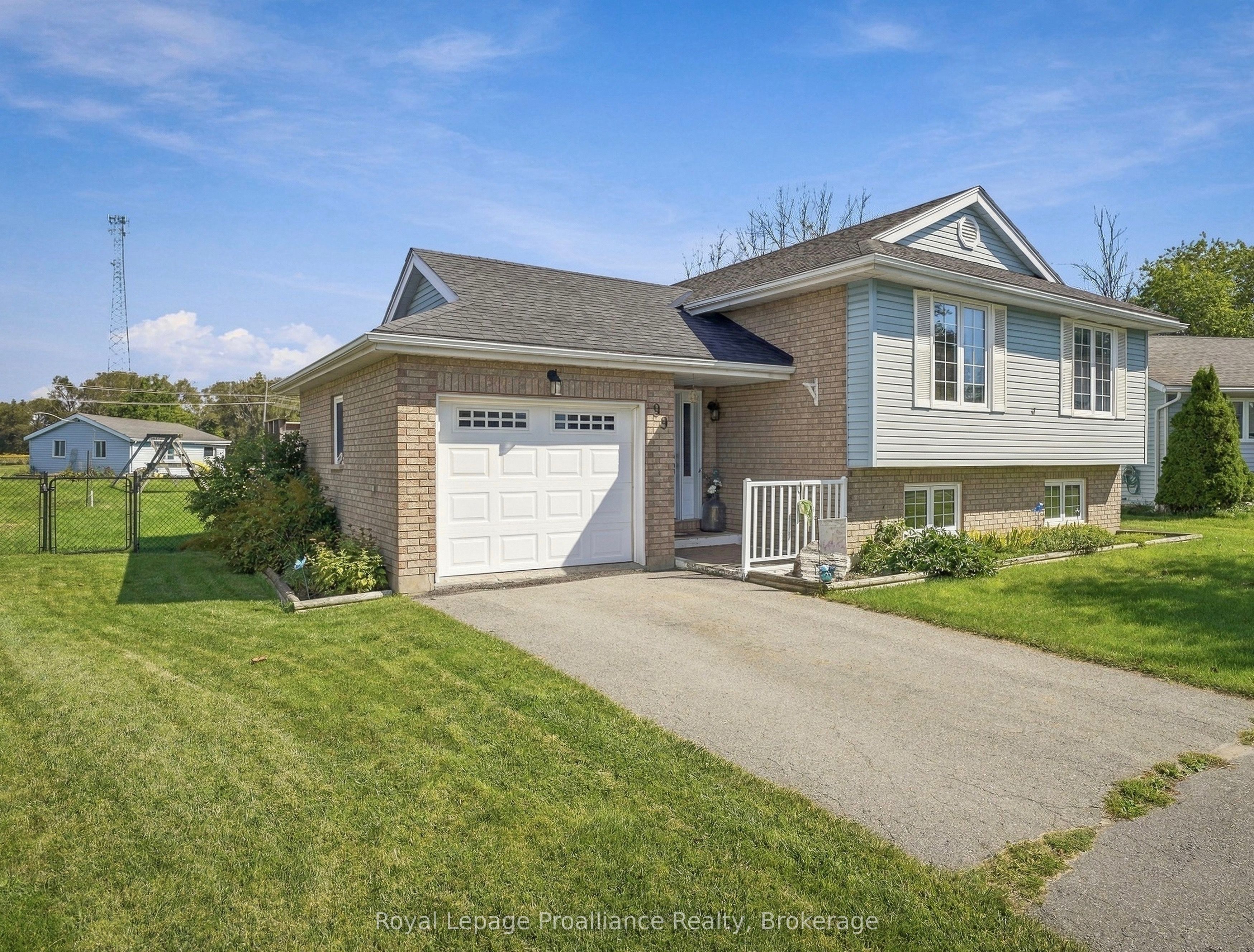 99 Westwind Crescent Property Photo 1