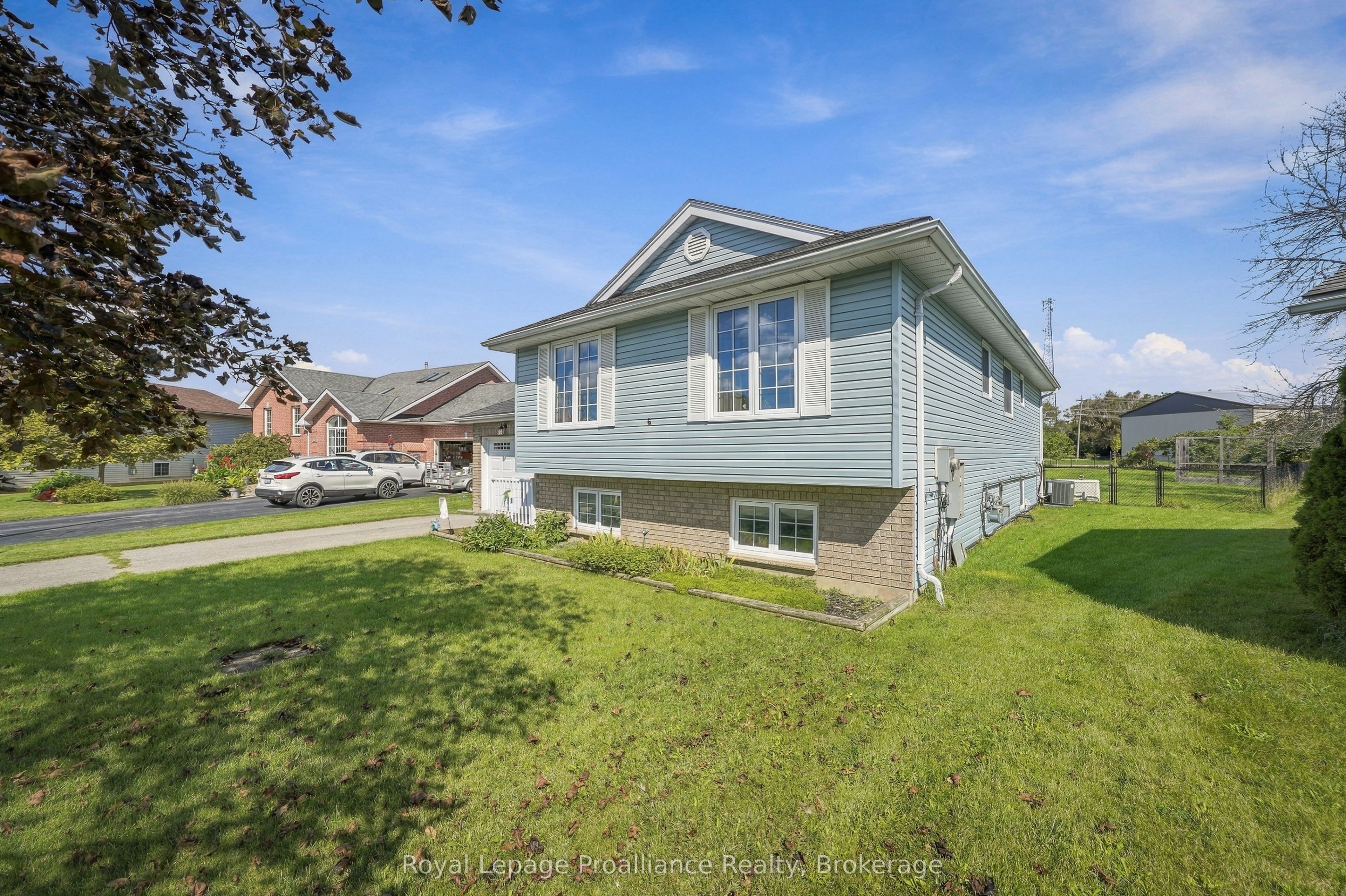 99 Westwind Crescent Property Photo 5