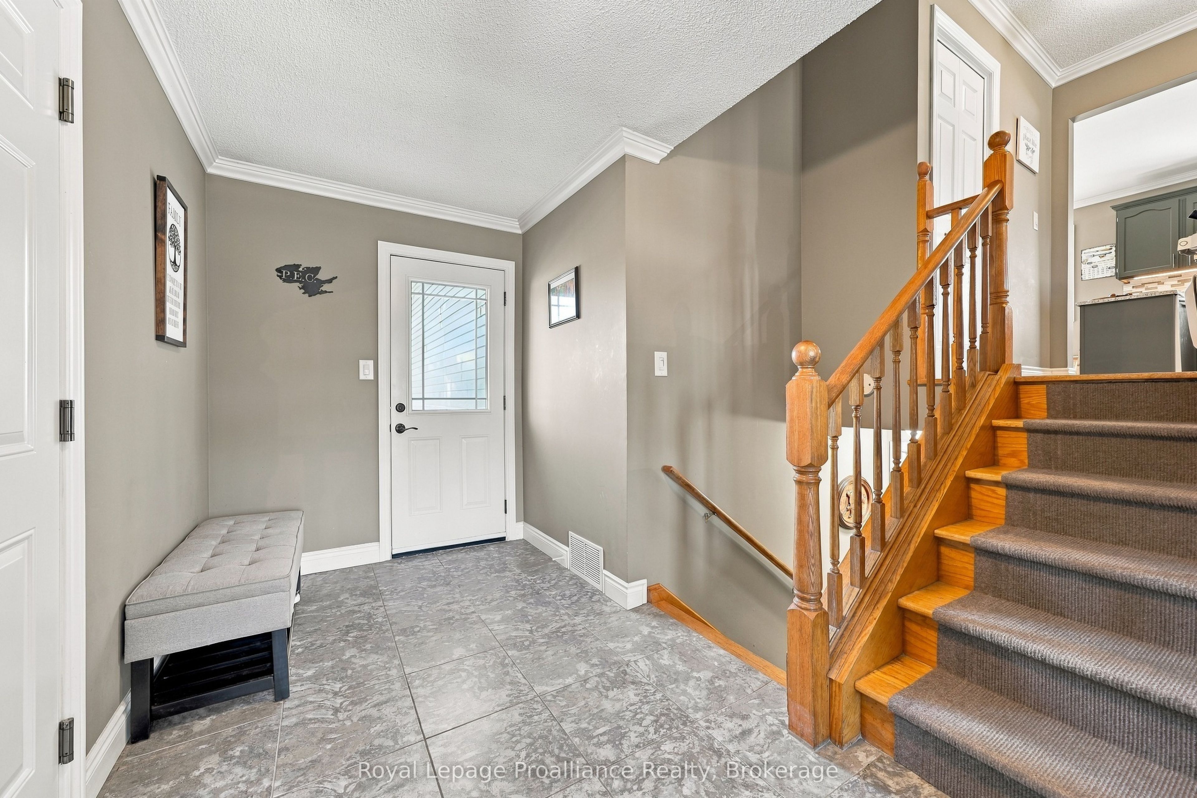 99 Westwind Crescent Property Photo 7