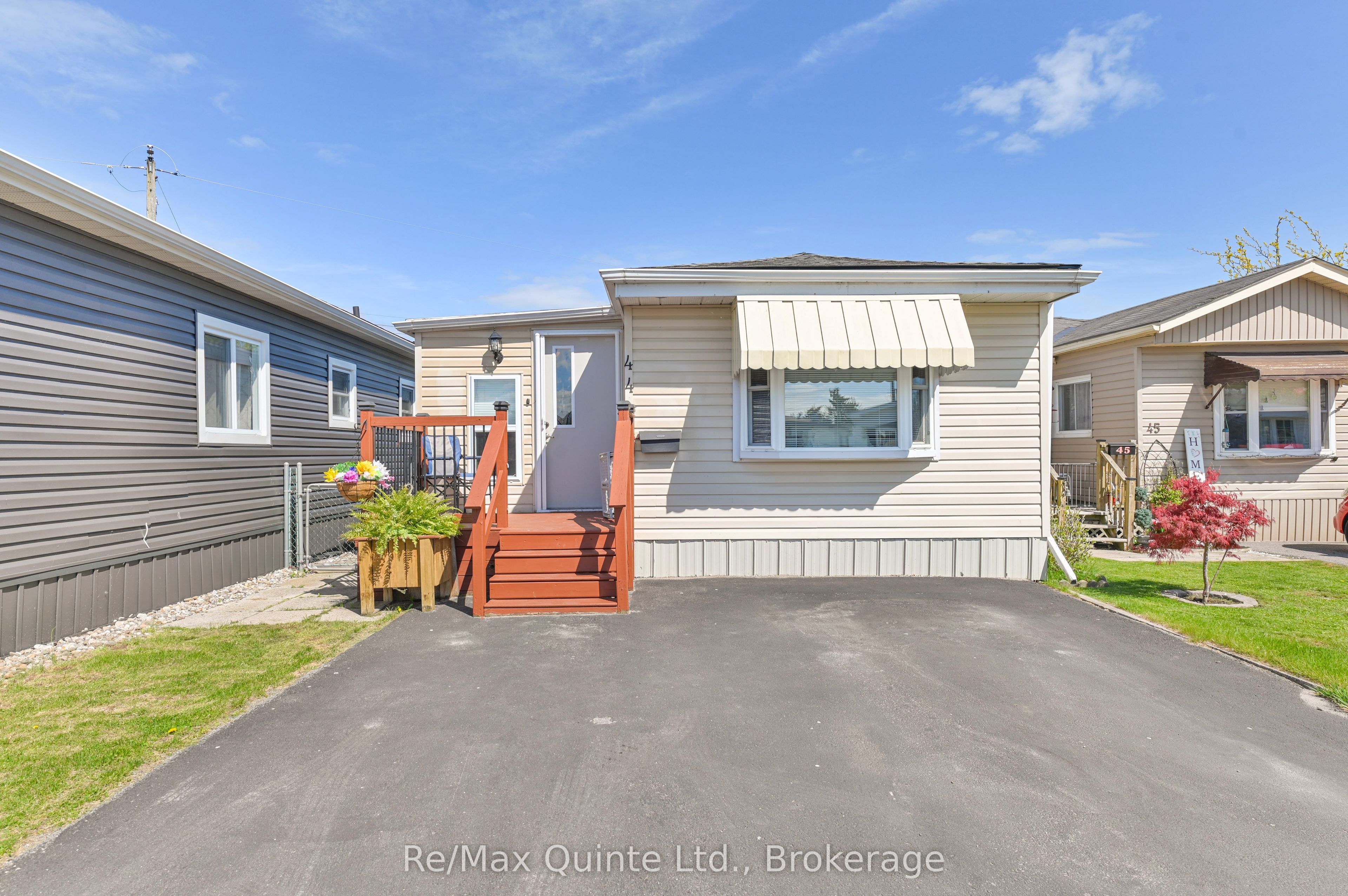311 Dundas Street 44 Property Photo 1