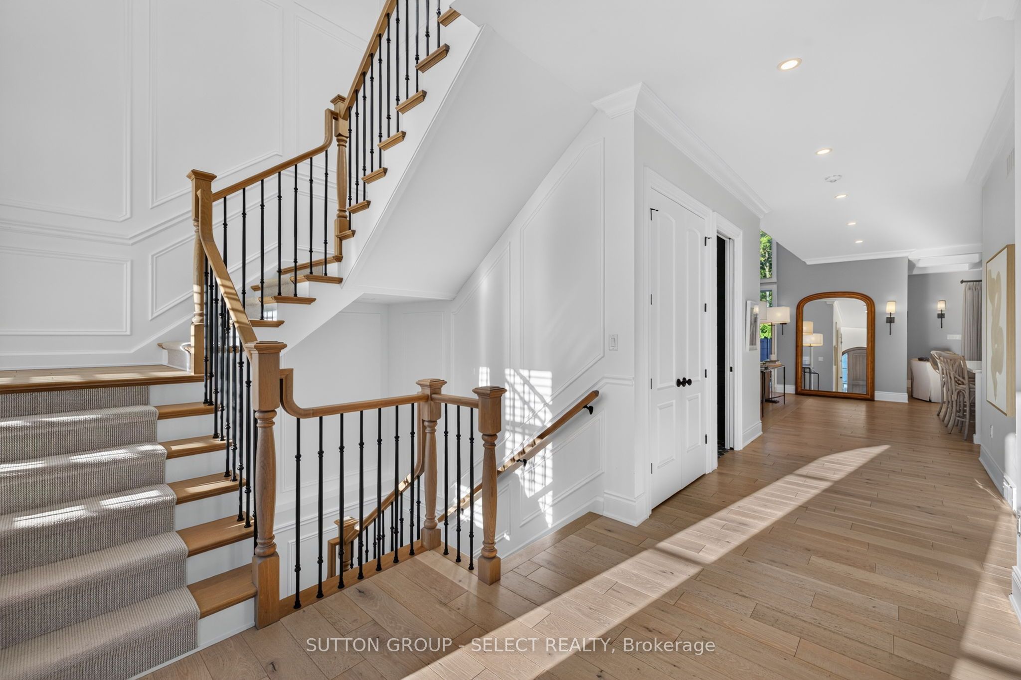 1764 Upper West Avenue Property Photo 4