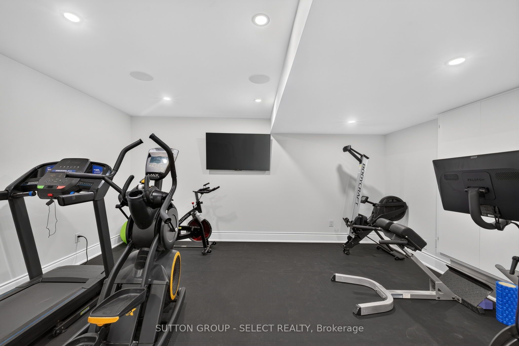 1764 Upper West Avenue Property Photo 32