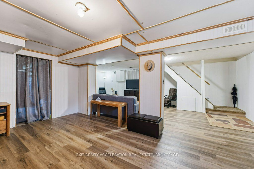 210 Union Street Property Photo 25