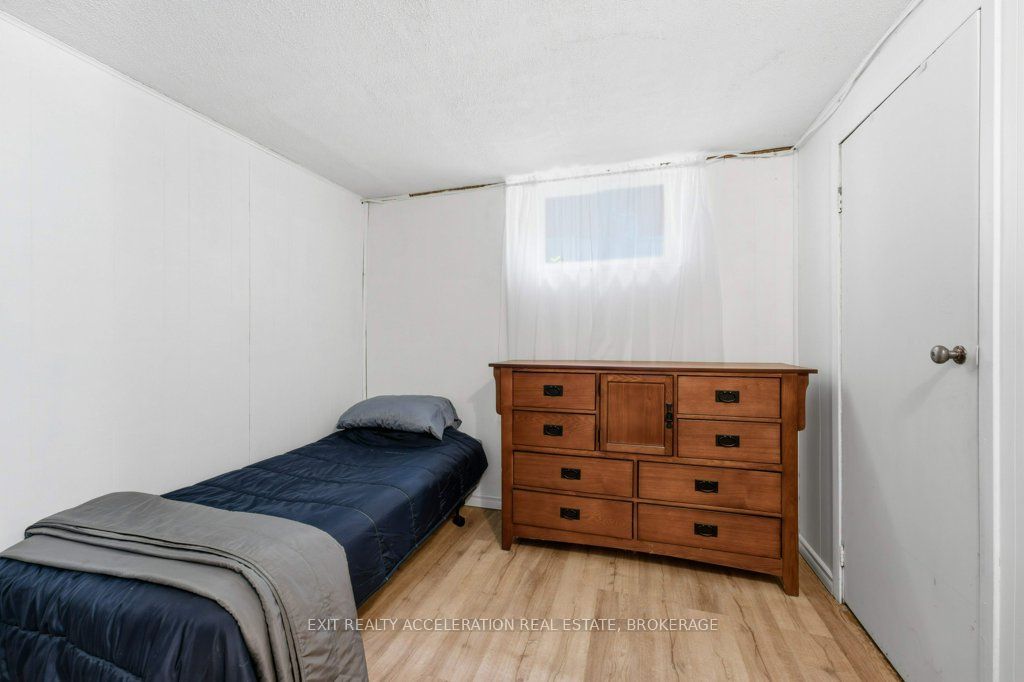 210 Union Street Property Photo 26