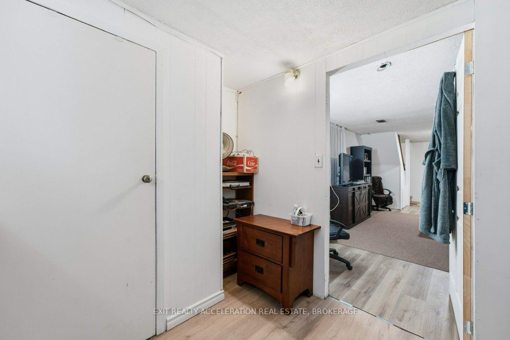 210 Union Street Property Photo 27