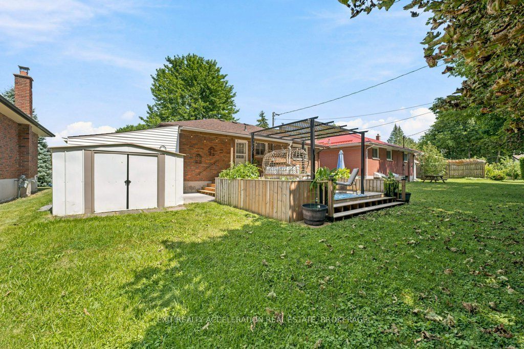 210 Union Street Property Photo 34
