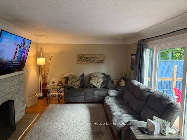 31 Parkwood Drive Property Photo 7