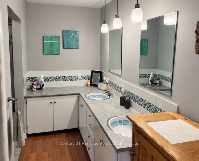 31 Parkwood Drive Property Photo 13