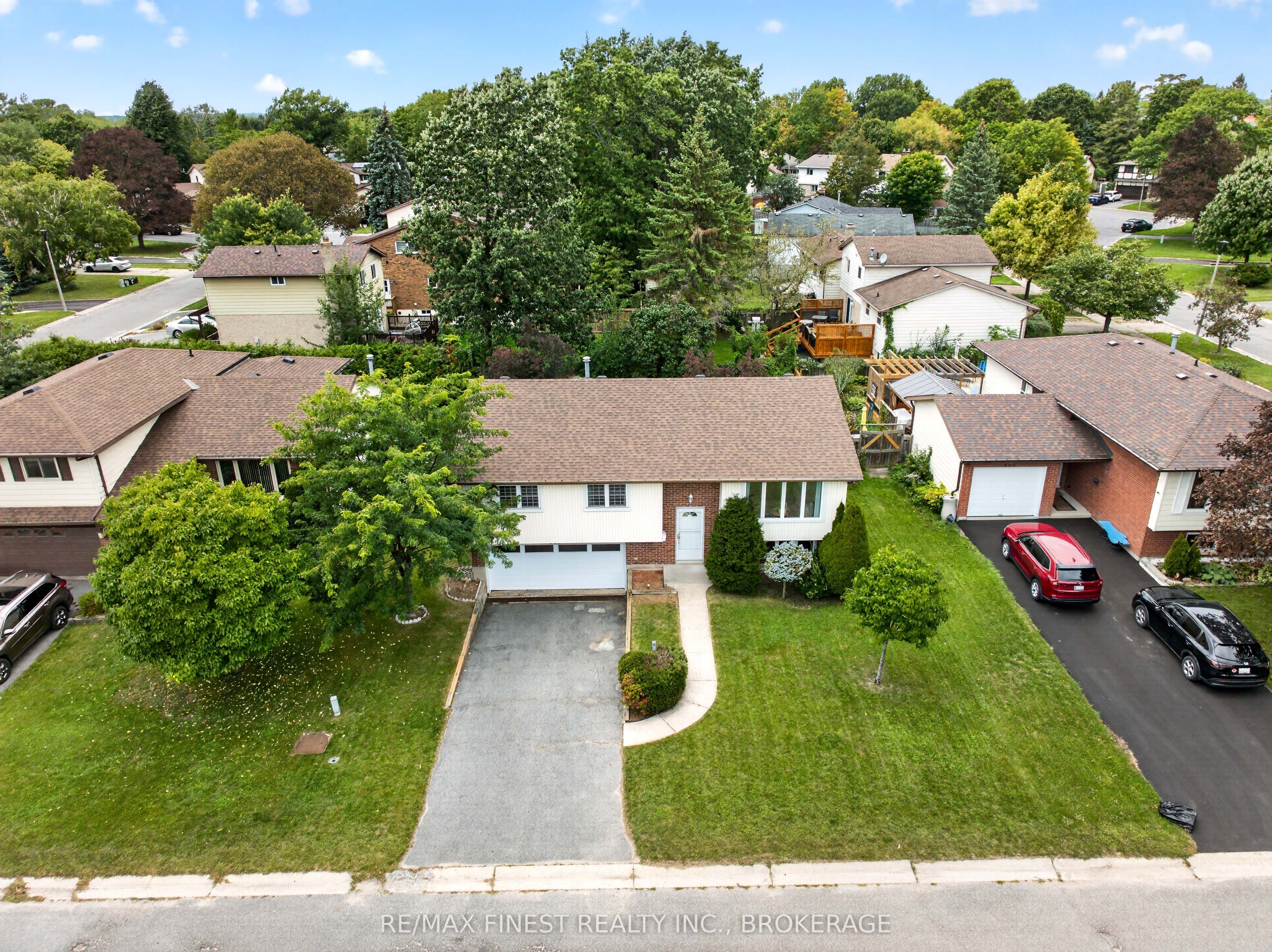 925 Kenshaw Street Property Photo 2