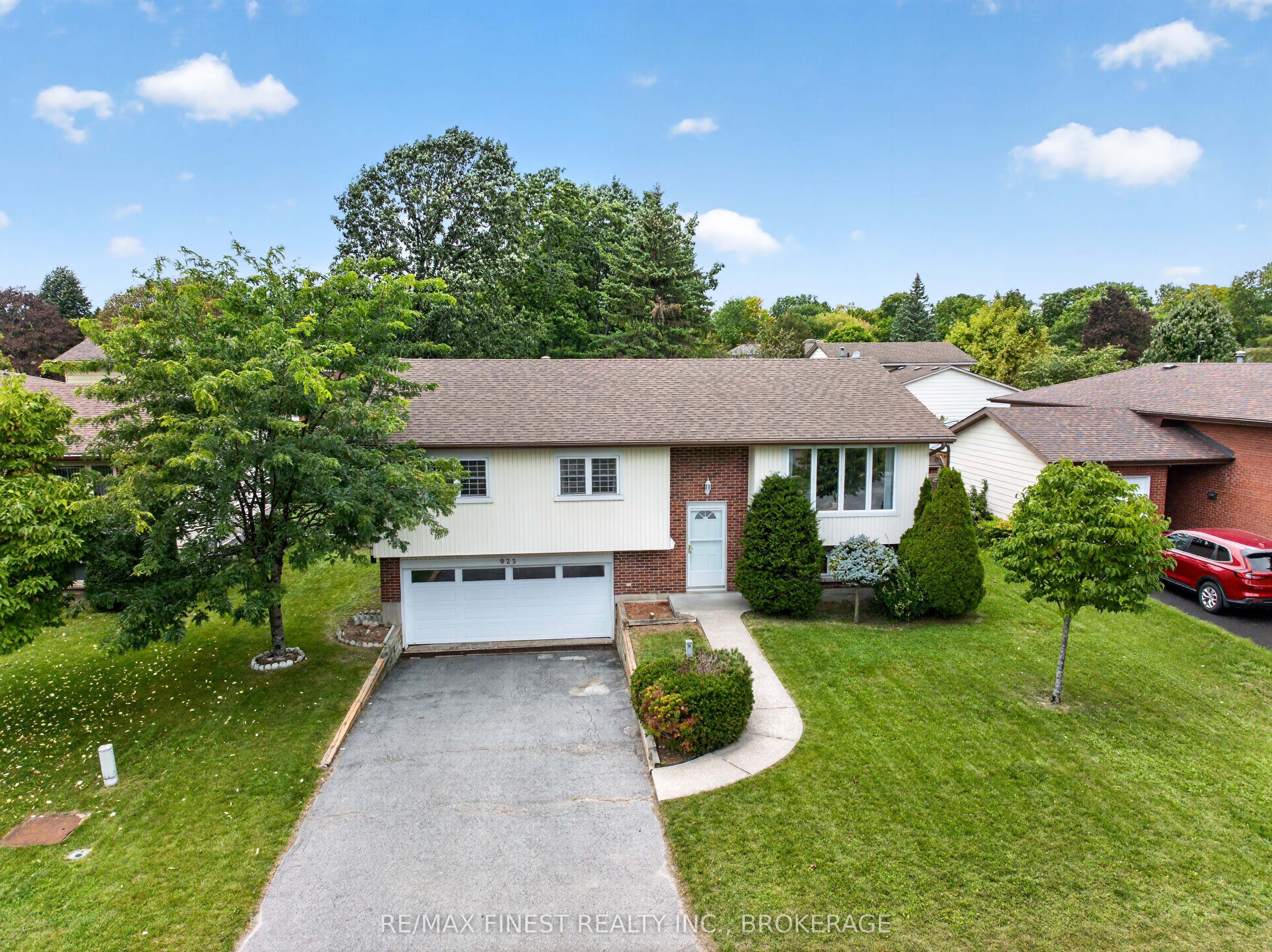 925 Kenshaw Street Property Photo 3