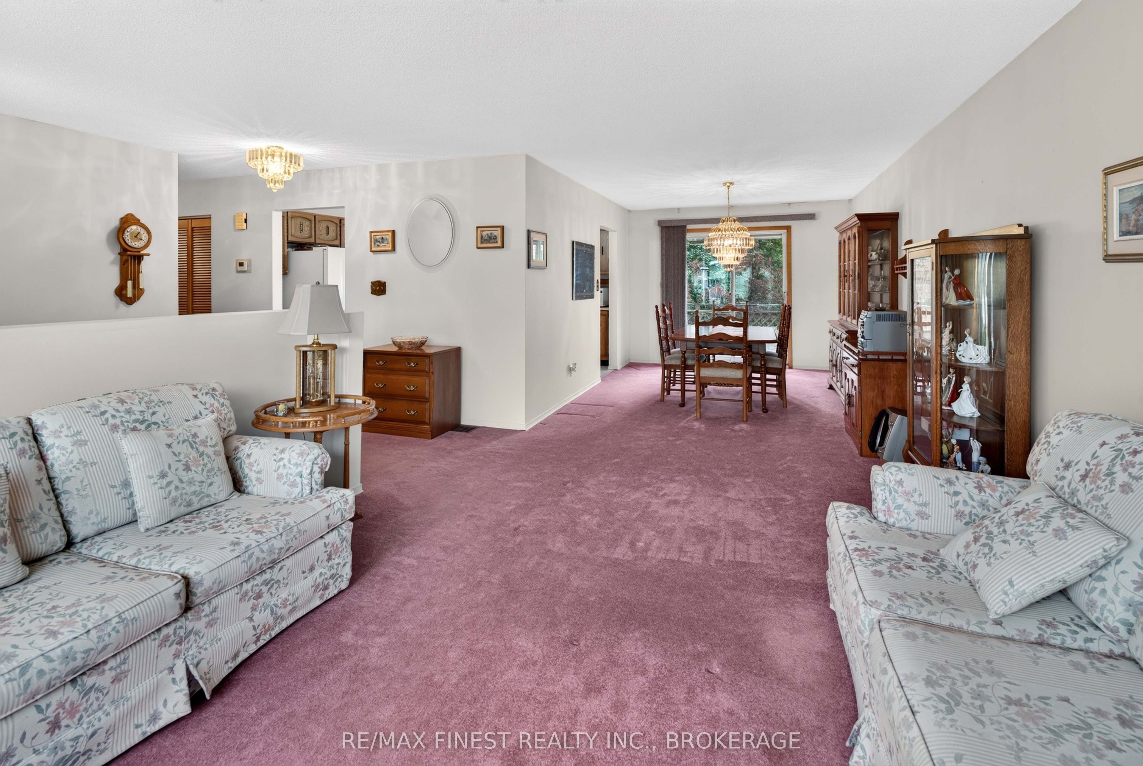 925 Kenshaw Street Property Photo 11