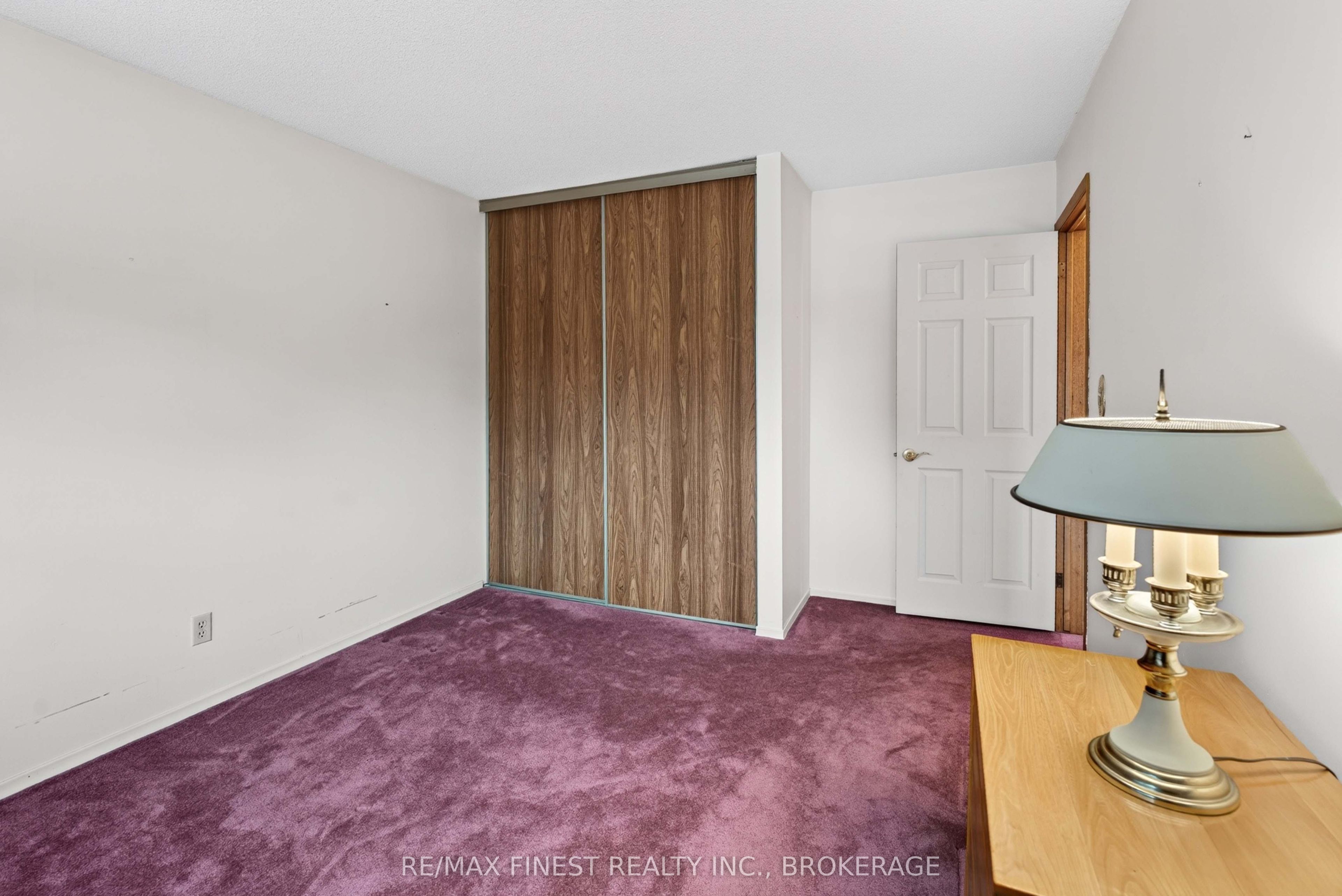 925 Kenshaw Street Property Photo 30