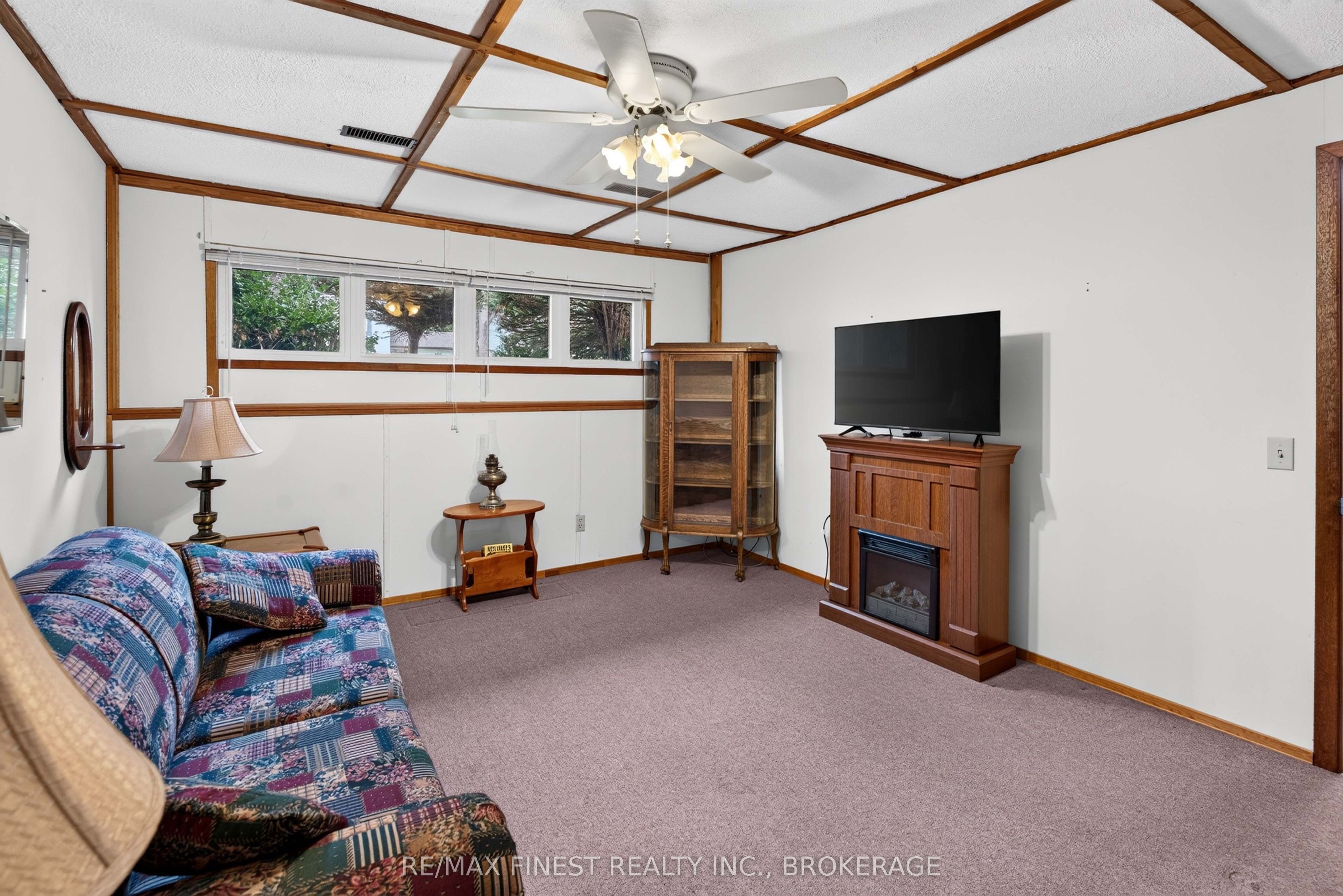925 Kenshaw Street Property Photo 33