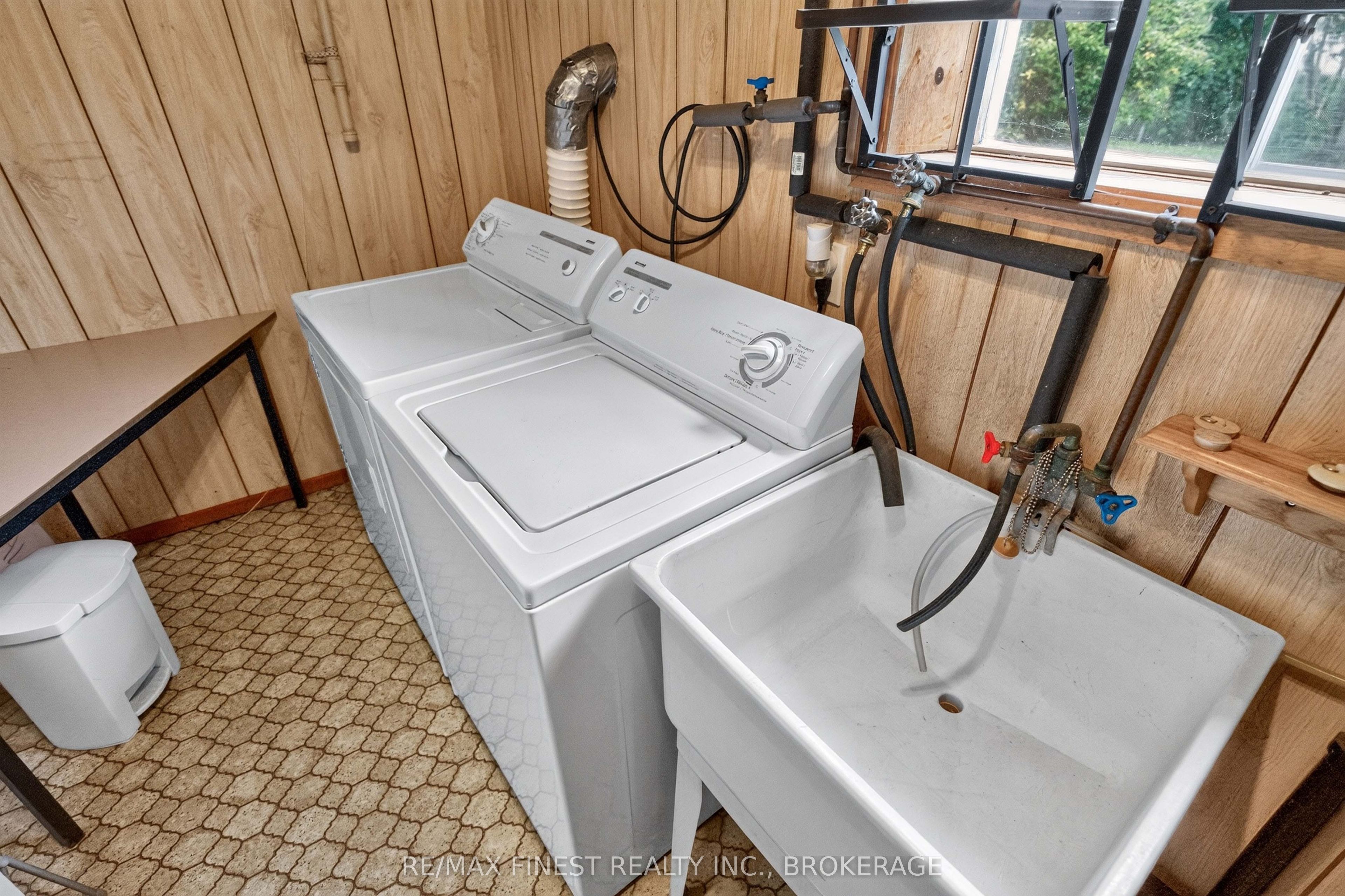 925 Kenshaw Street Property Photo 38