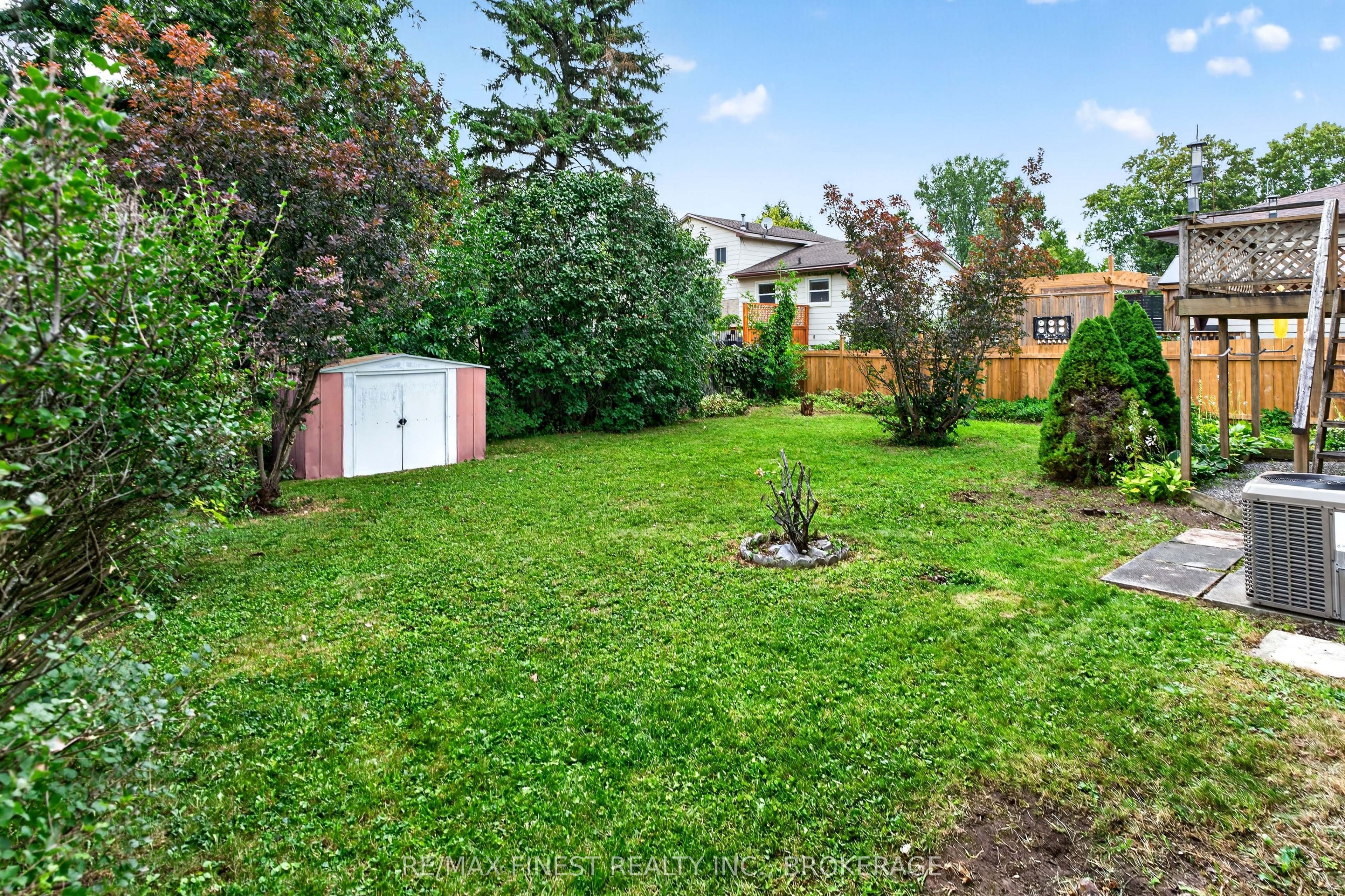 925 Kenshaw Street Property Photo 45