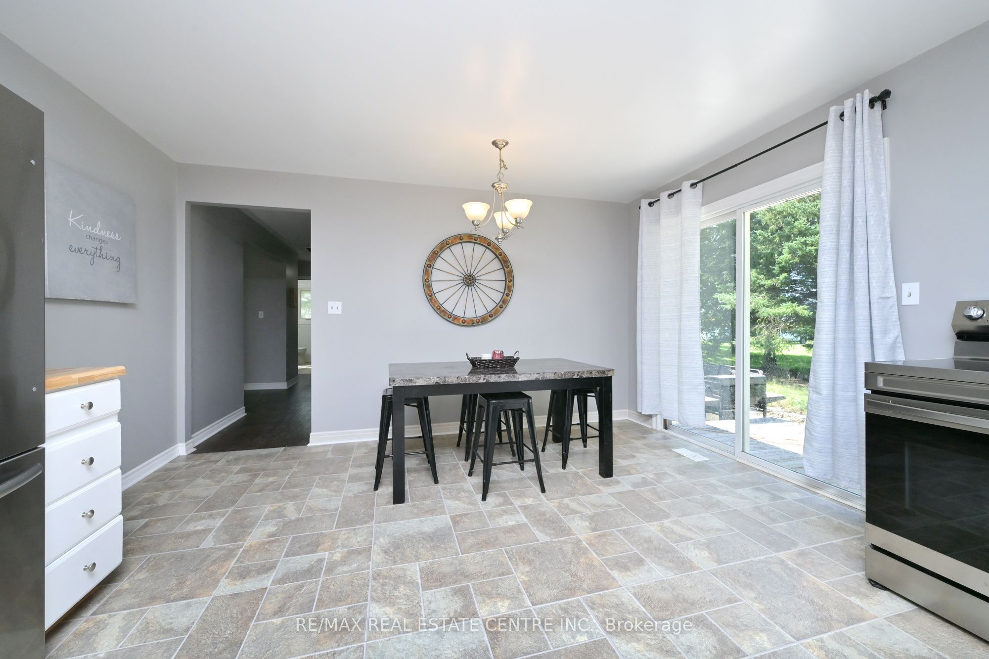 595362 Blind Line Property Photo 7