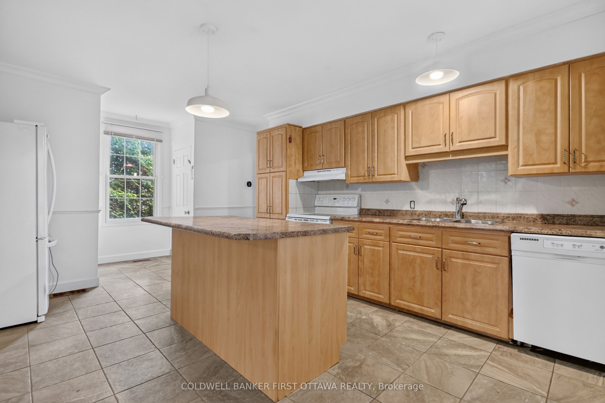 9 Maud Street Property Photo 5