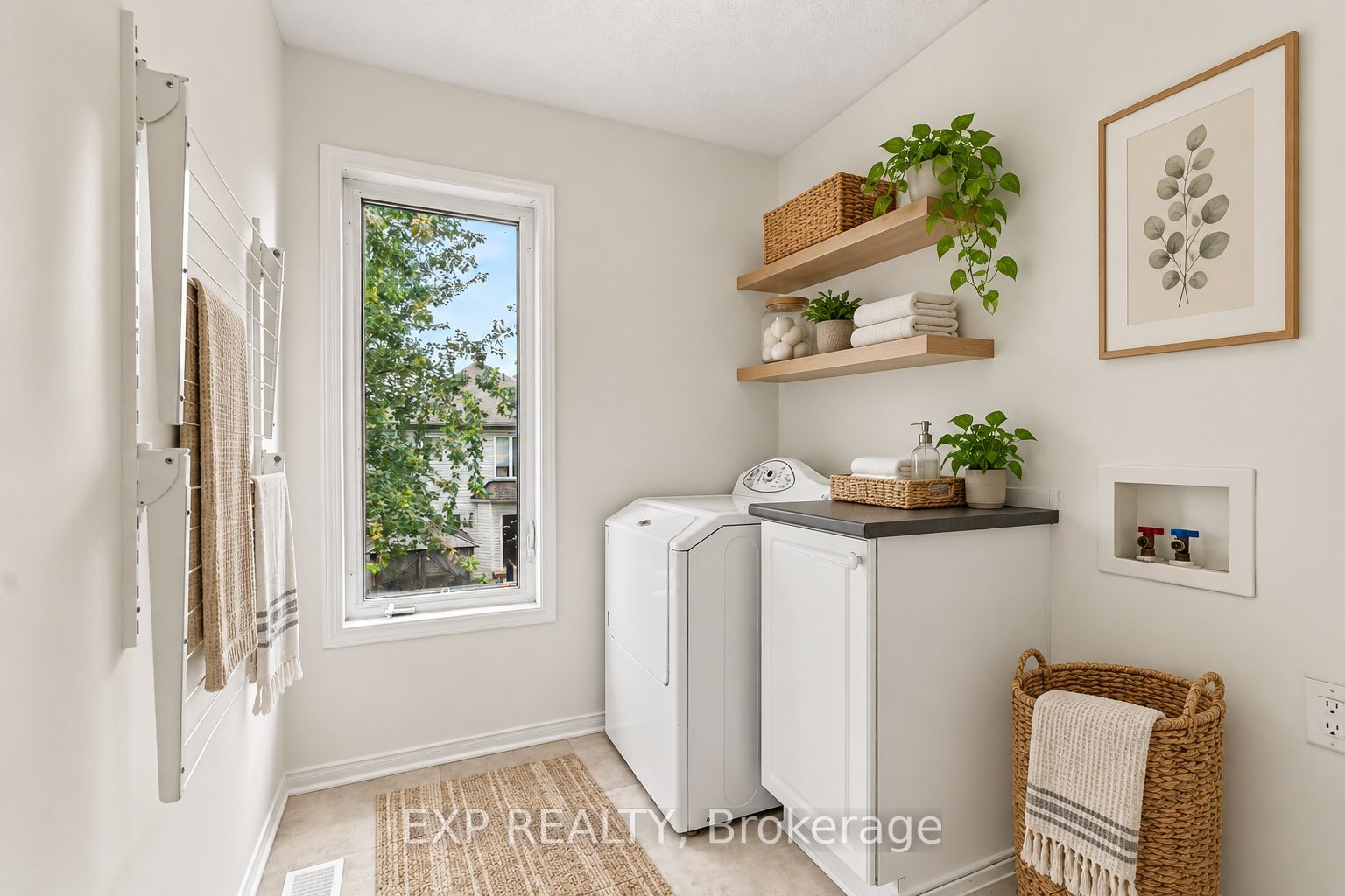 203 Harbour View Street Property Photo 23