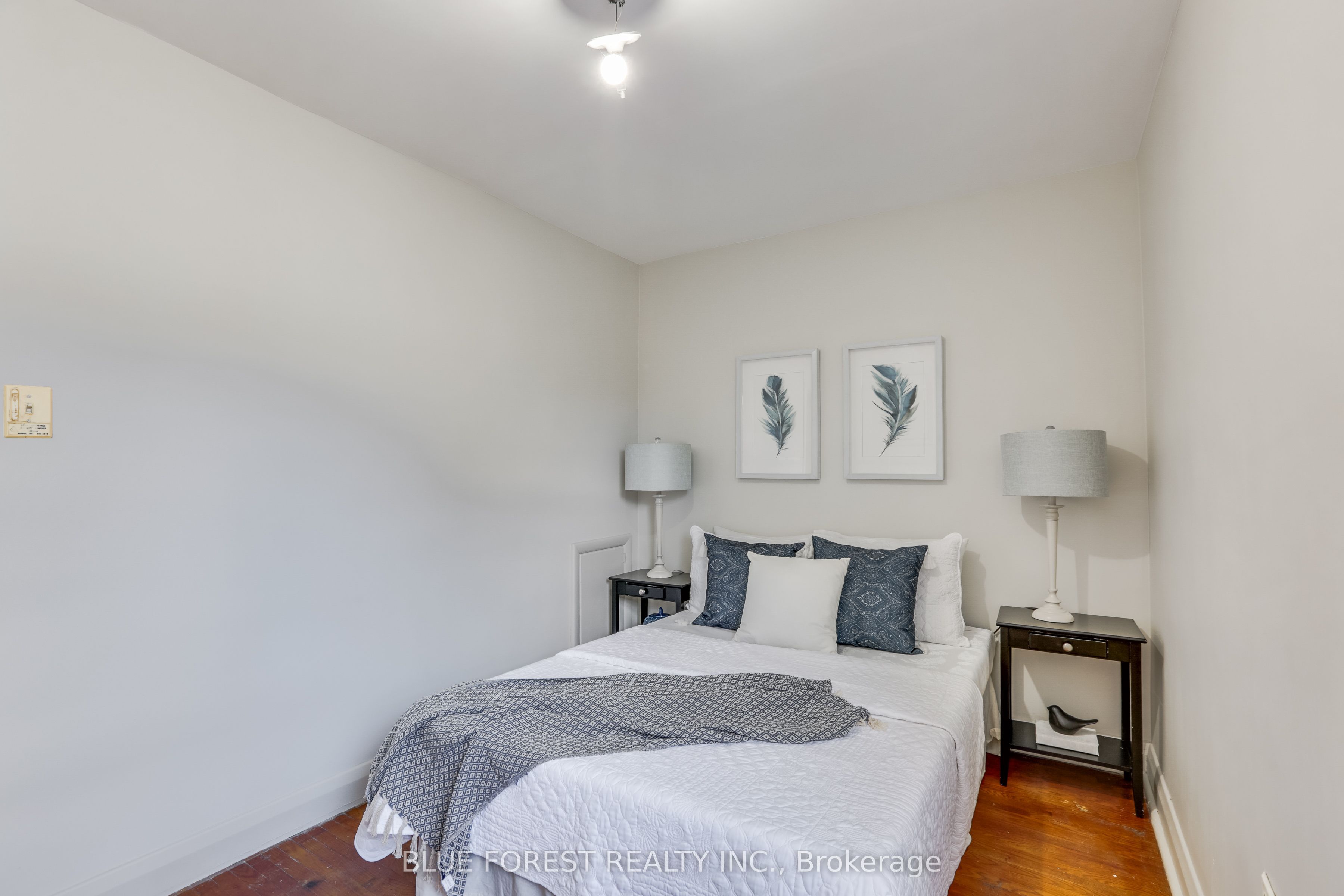 75 Pine Street E Property Photo 12