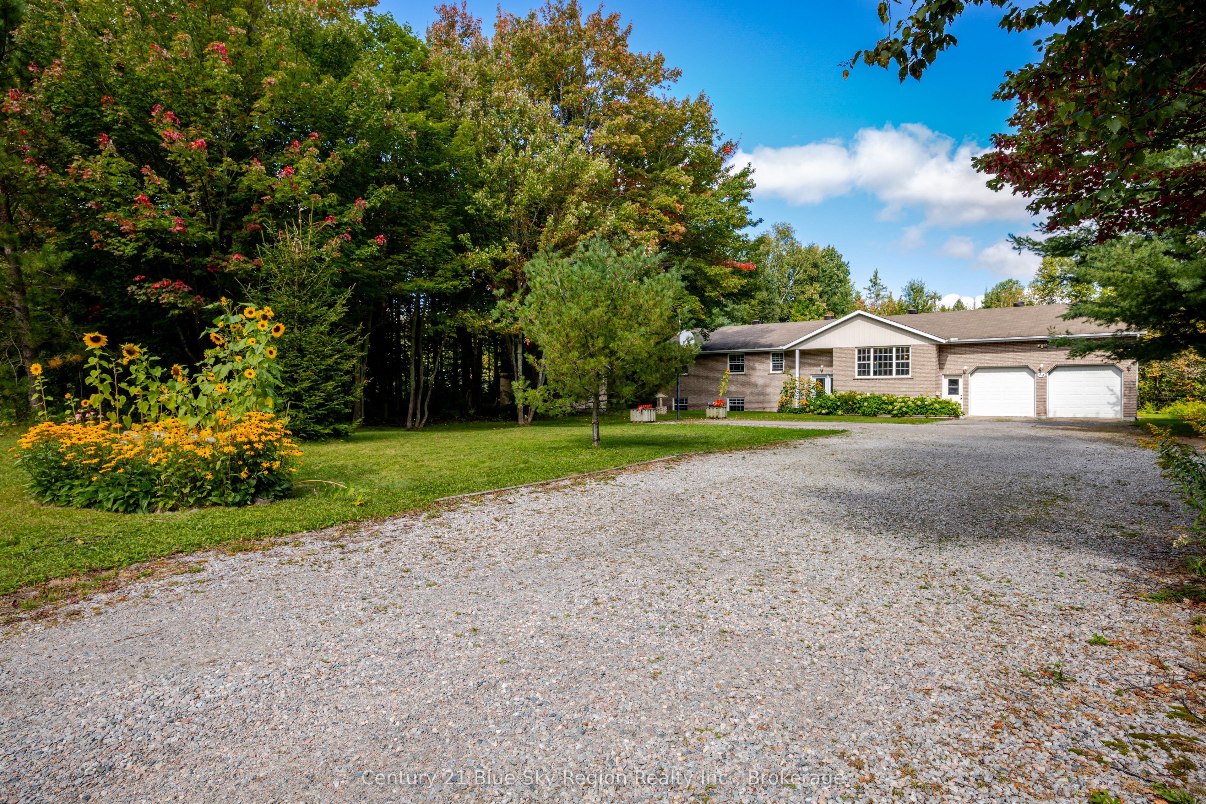 44 Springdale Drive Property Photo 1