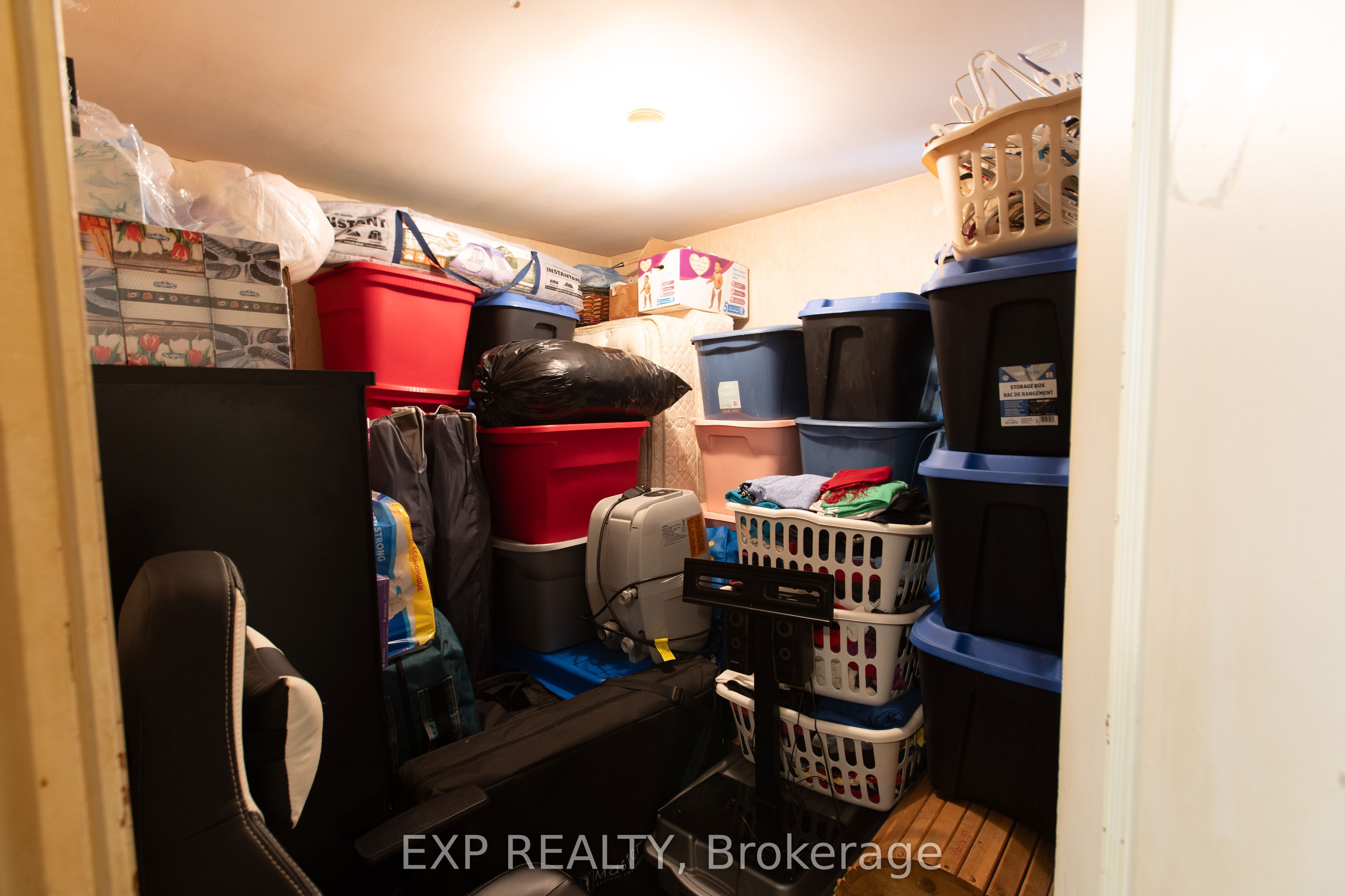 301-303 Fourth Street W Property Photo 4
