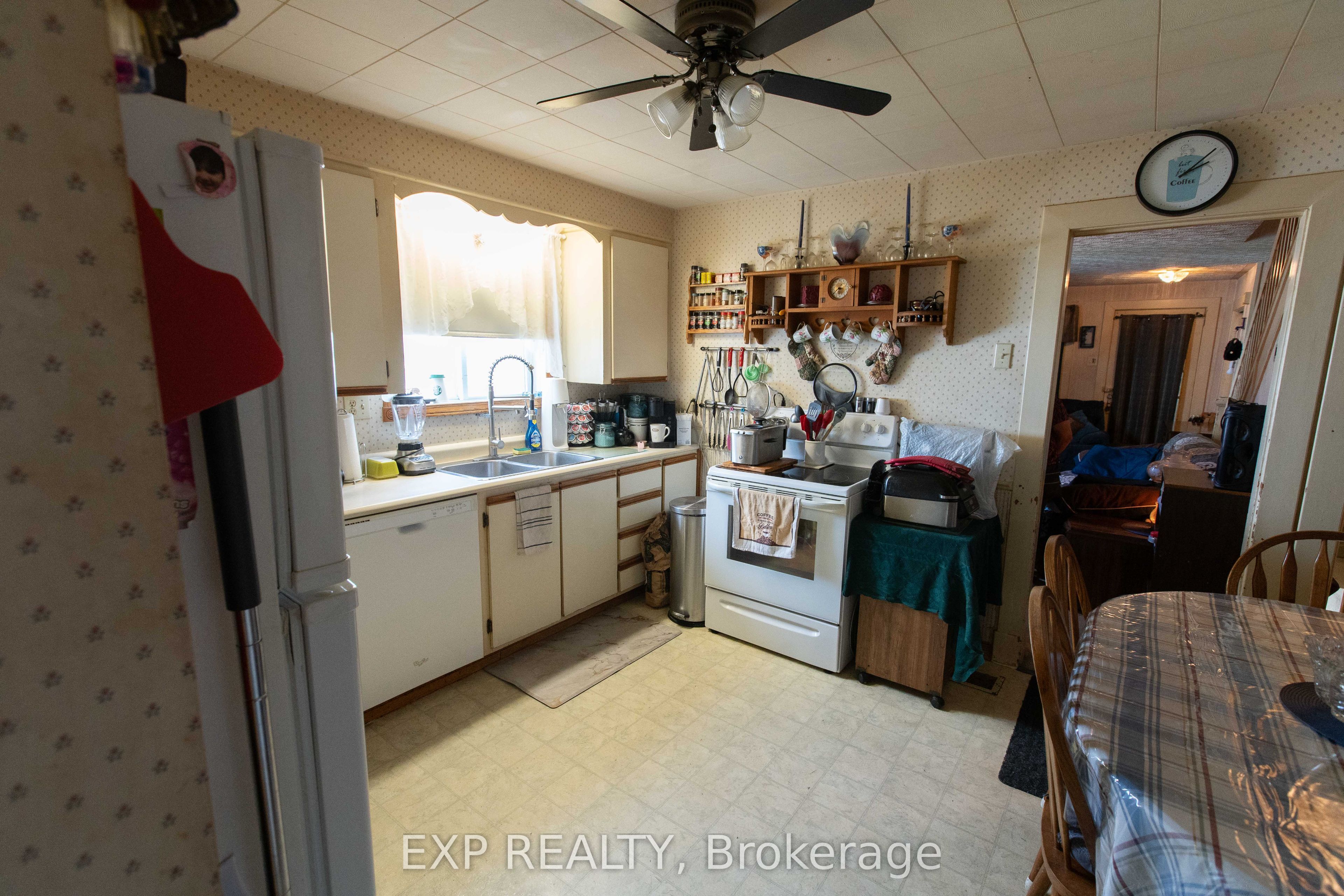 301-303 Fourth Street W Property Photo 11