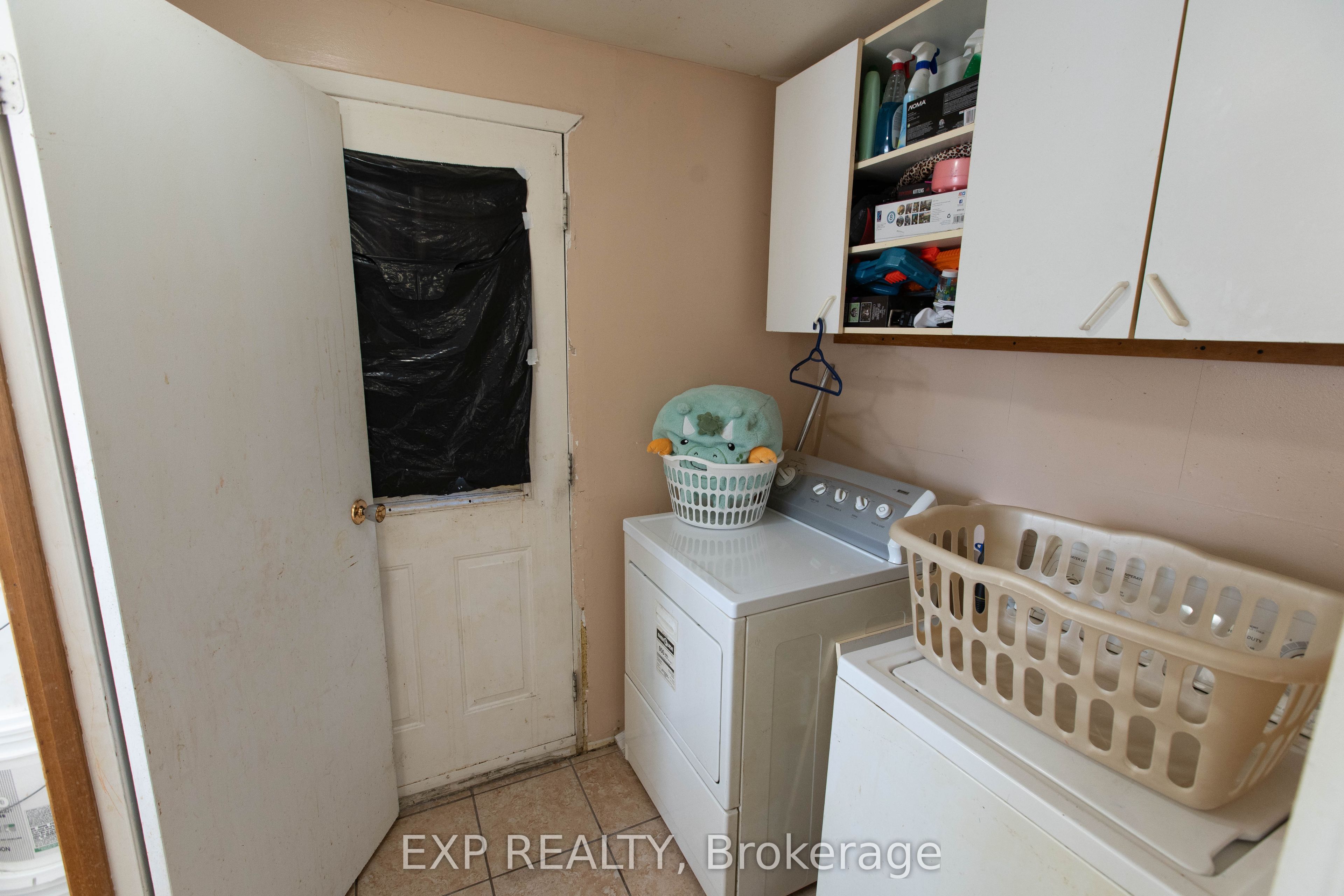 301-303 Fourth Street W Property Photo 20