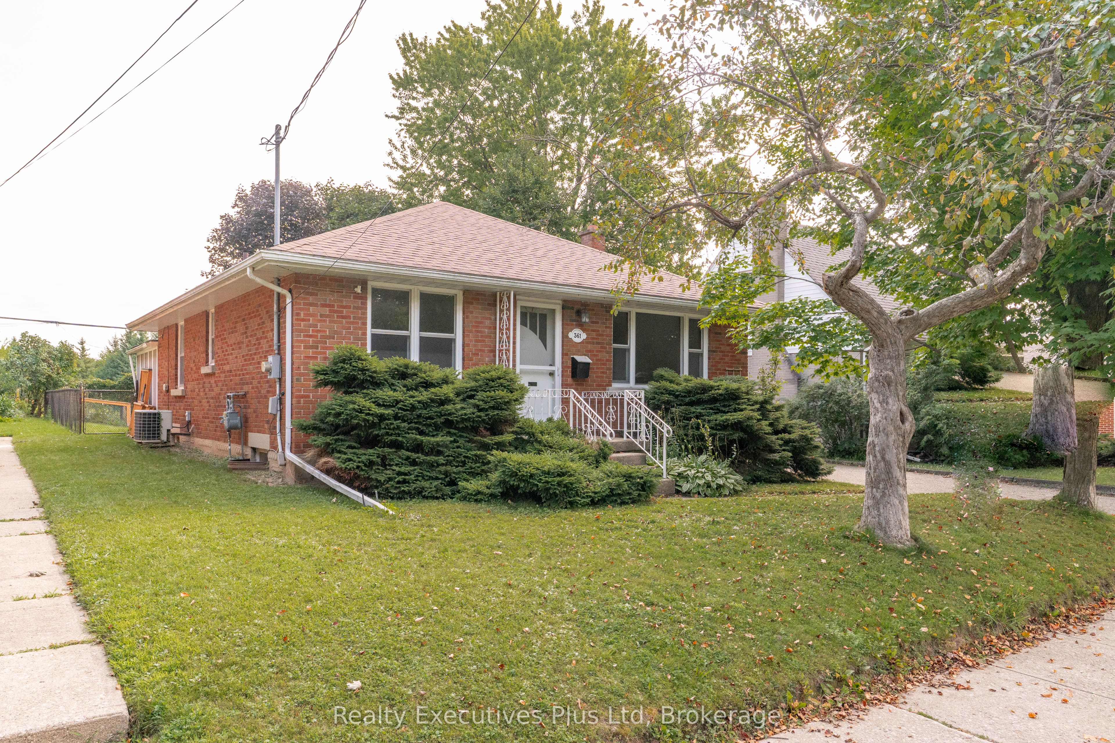 361 Metcalfe Street Property Photo 1