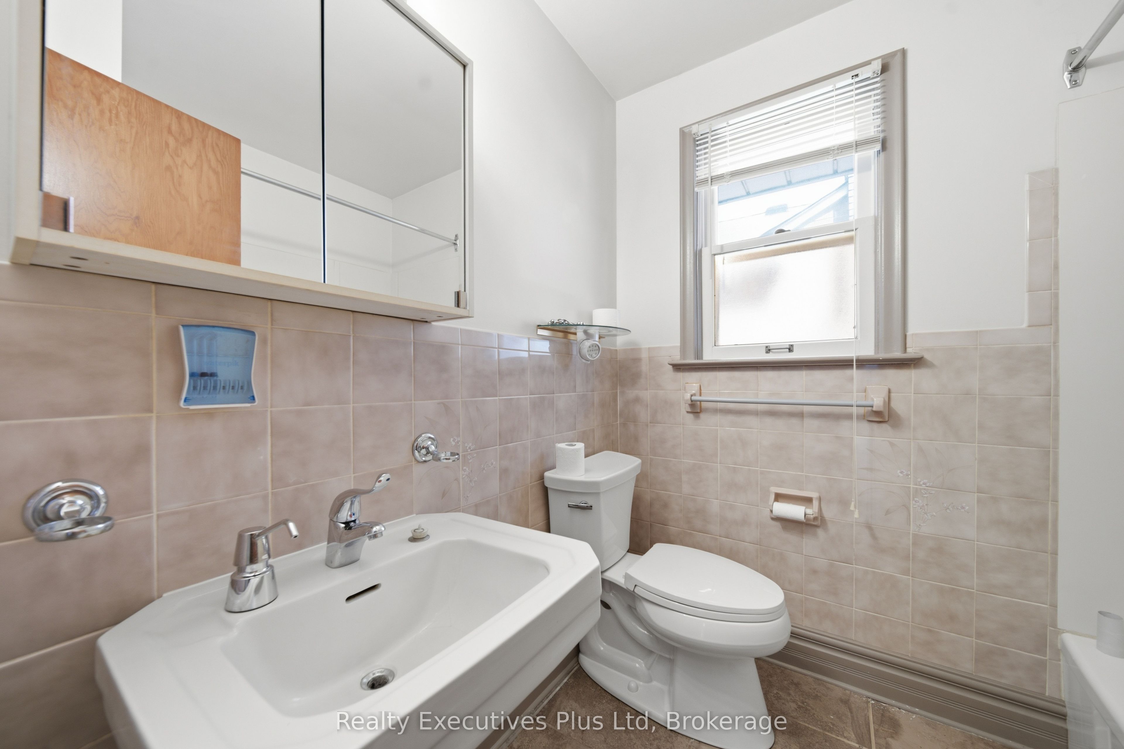 361 Metcalfe Street Property Photo 13