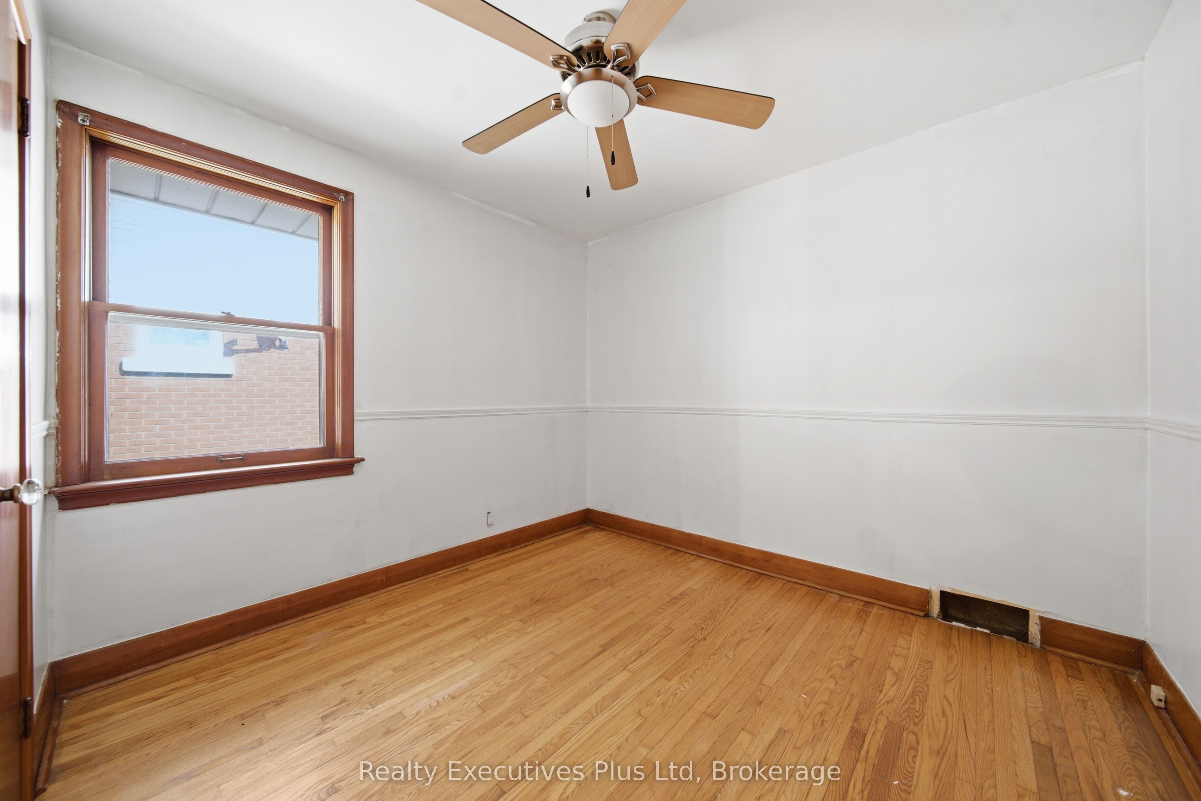 361 Metcalfe Street Property Photo 14