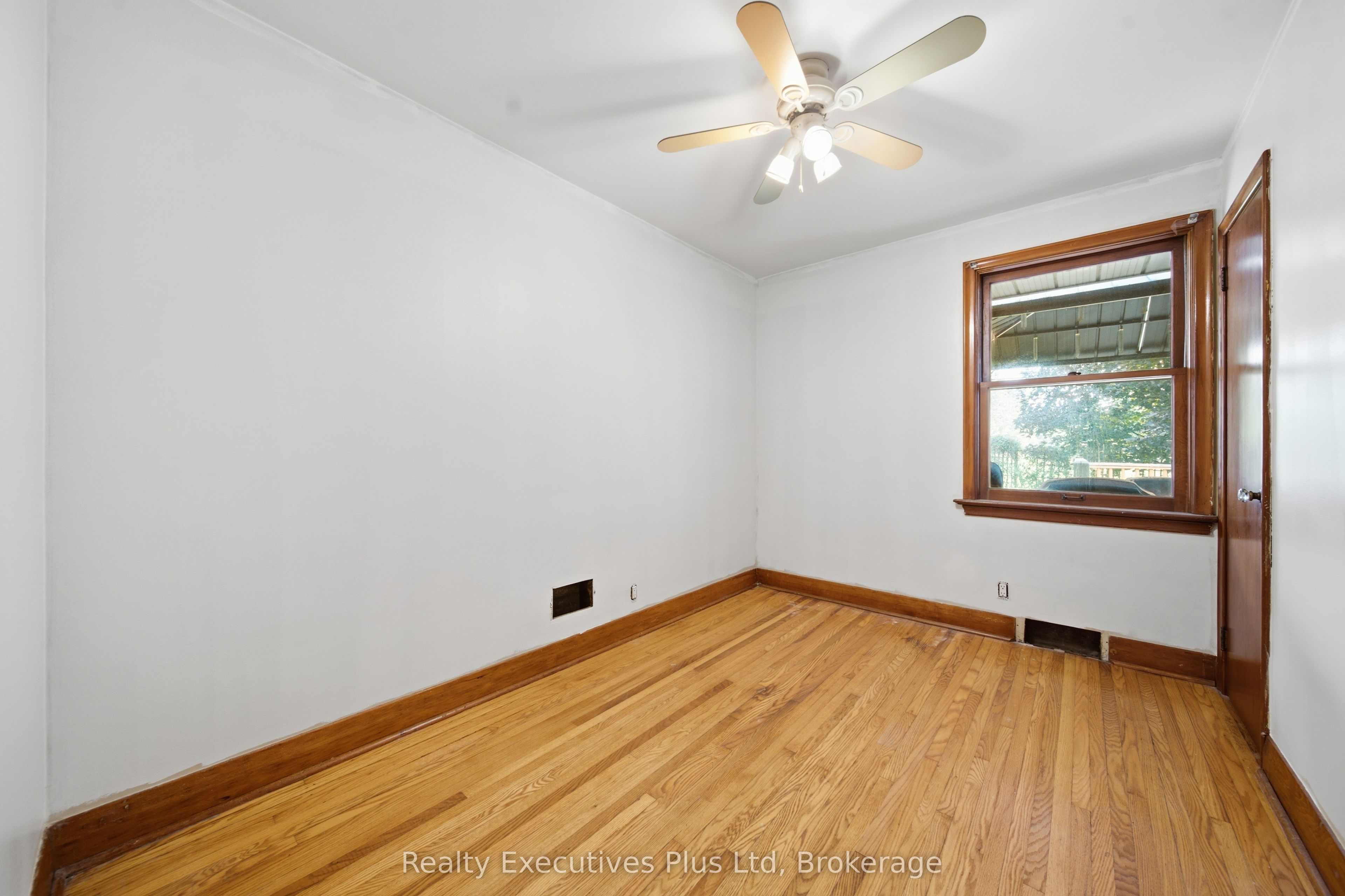 361 Metcalfe Street Property Photo 16